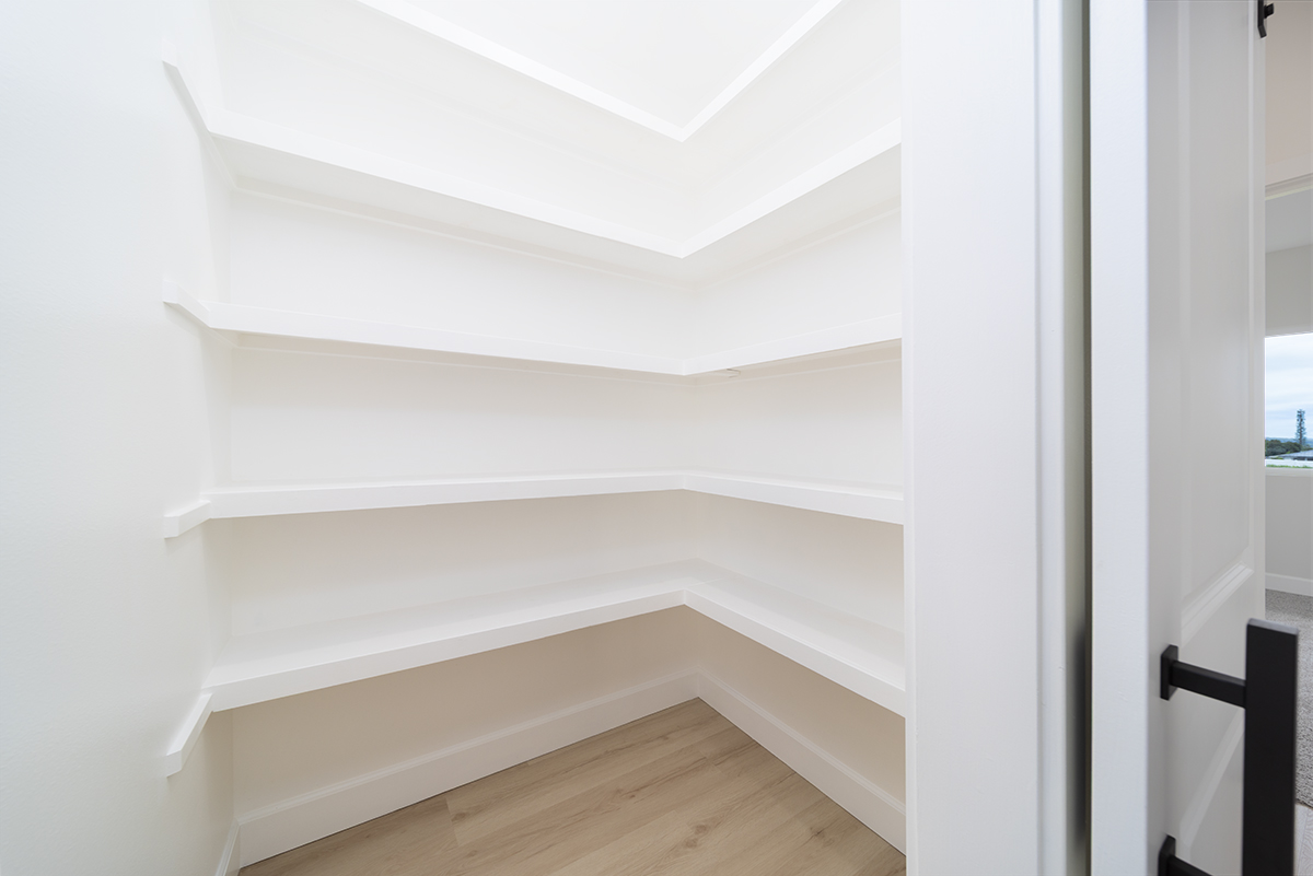 1588 Mailani St Property Photo 7