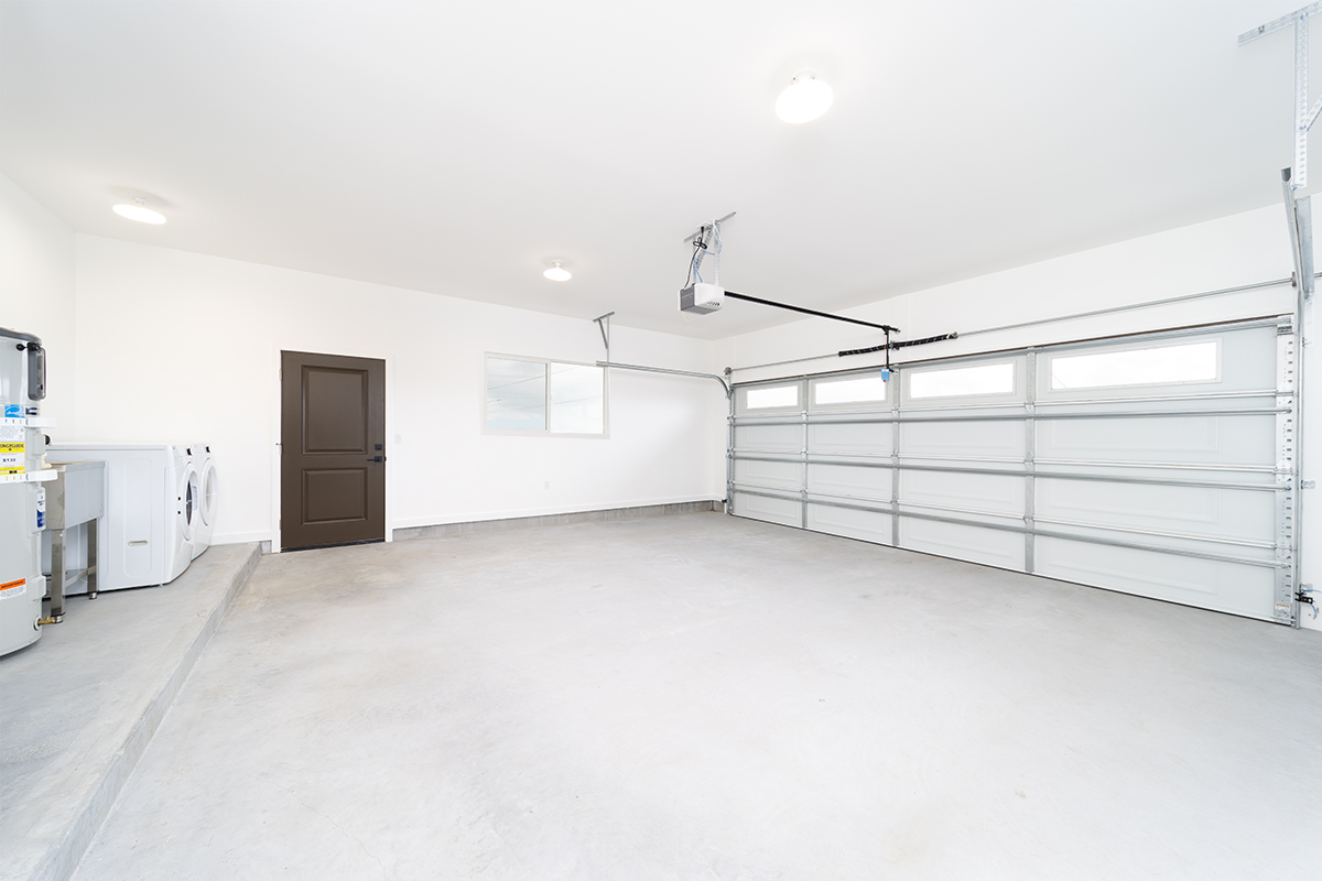 1588 Mailani St Property Photo 14