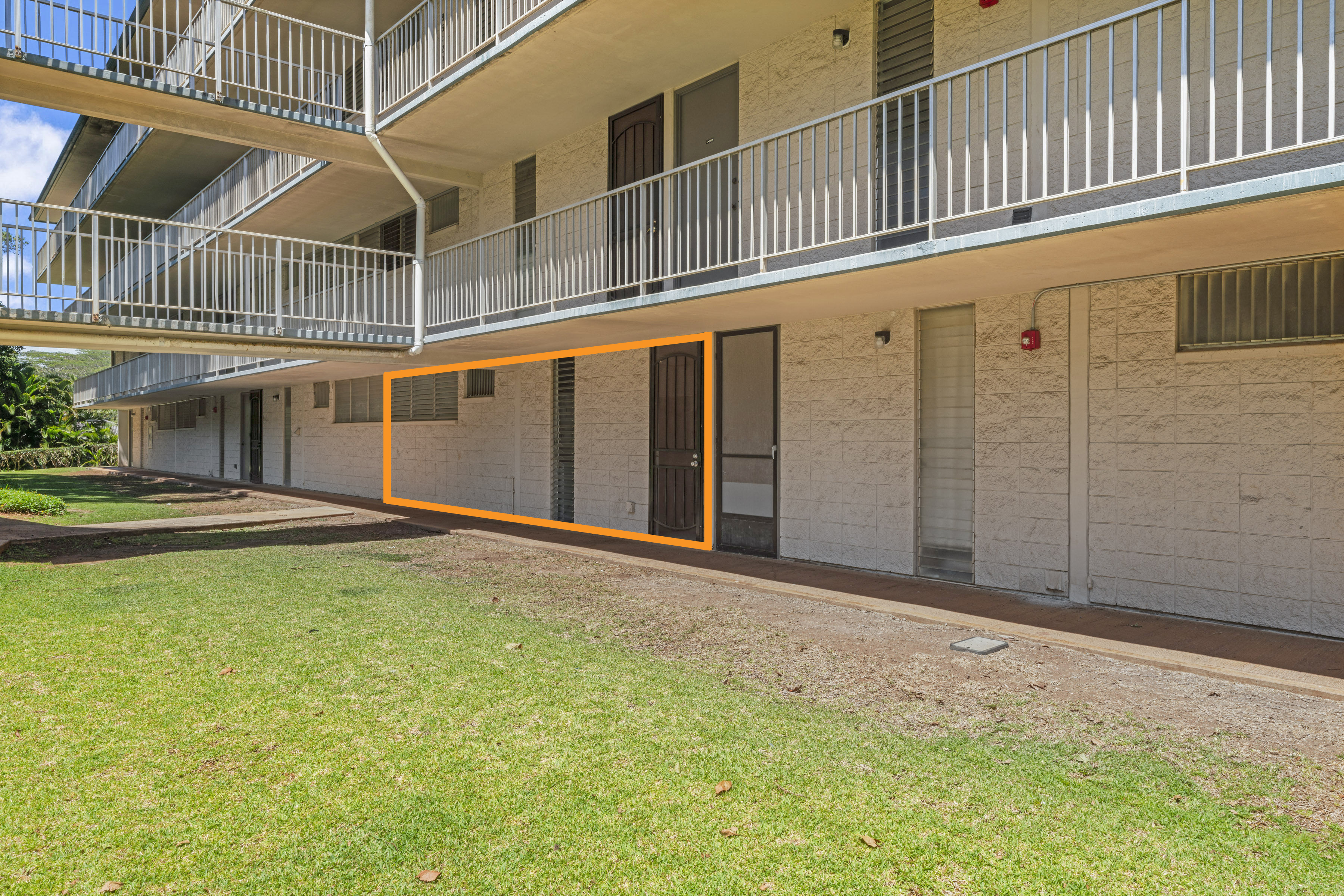 95-2039 Waikalani Pl C104 Property Photo 1