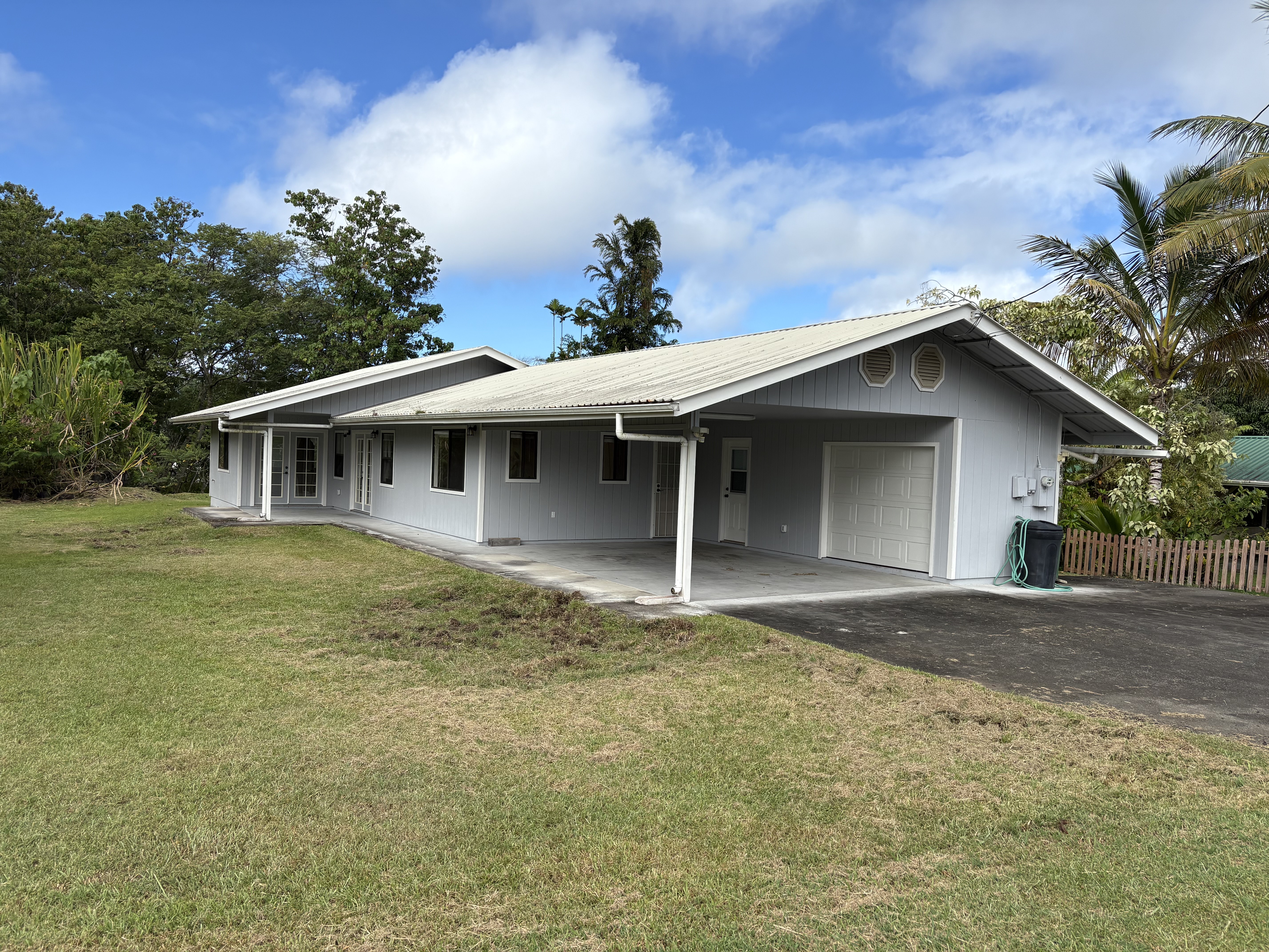 15-2827 Malolo St Property Photo 1