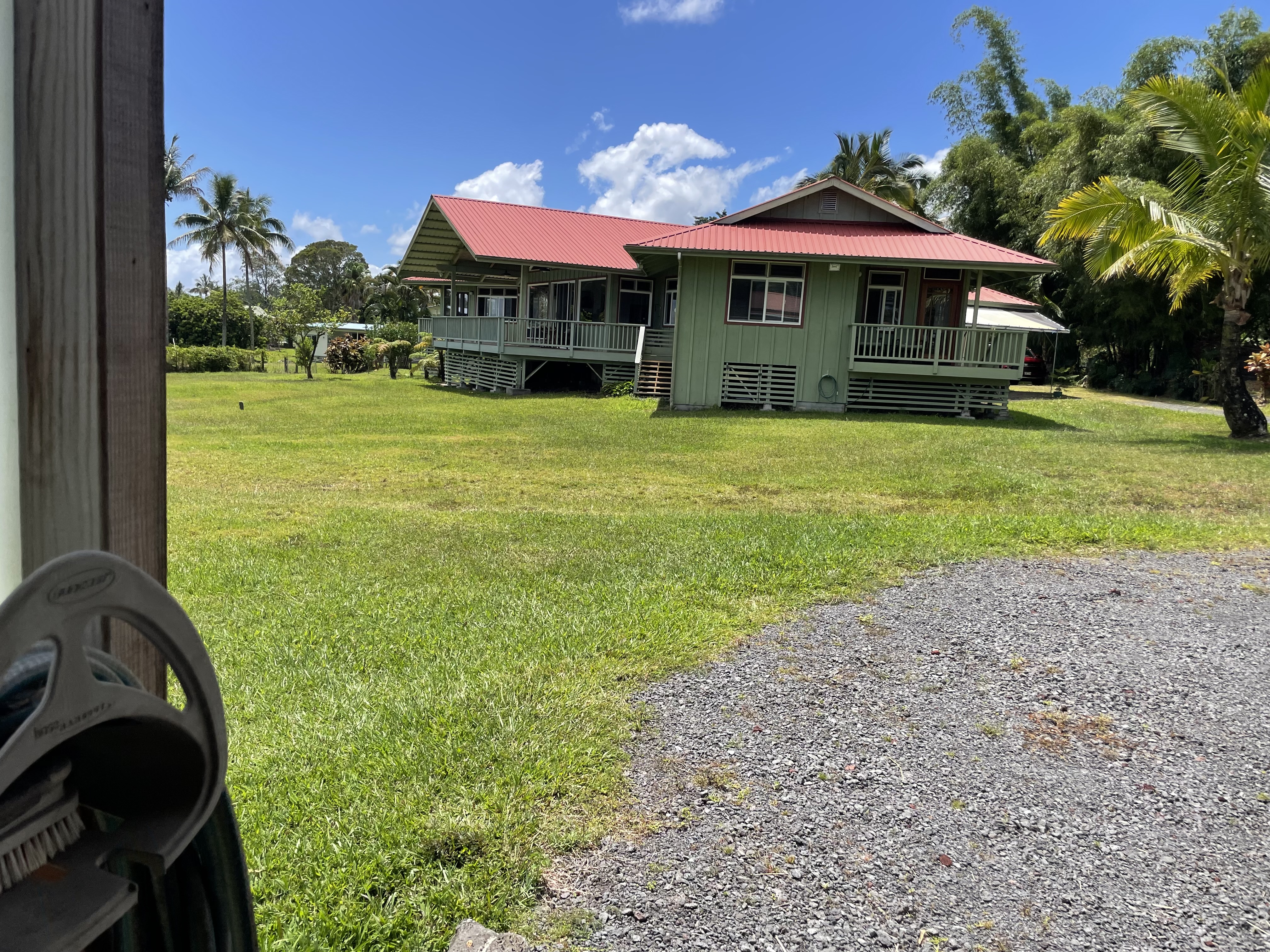 1050 Ainalako Rd Property Photo 1