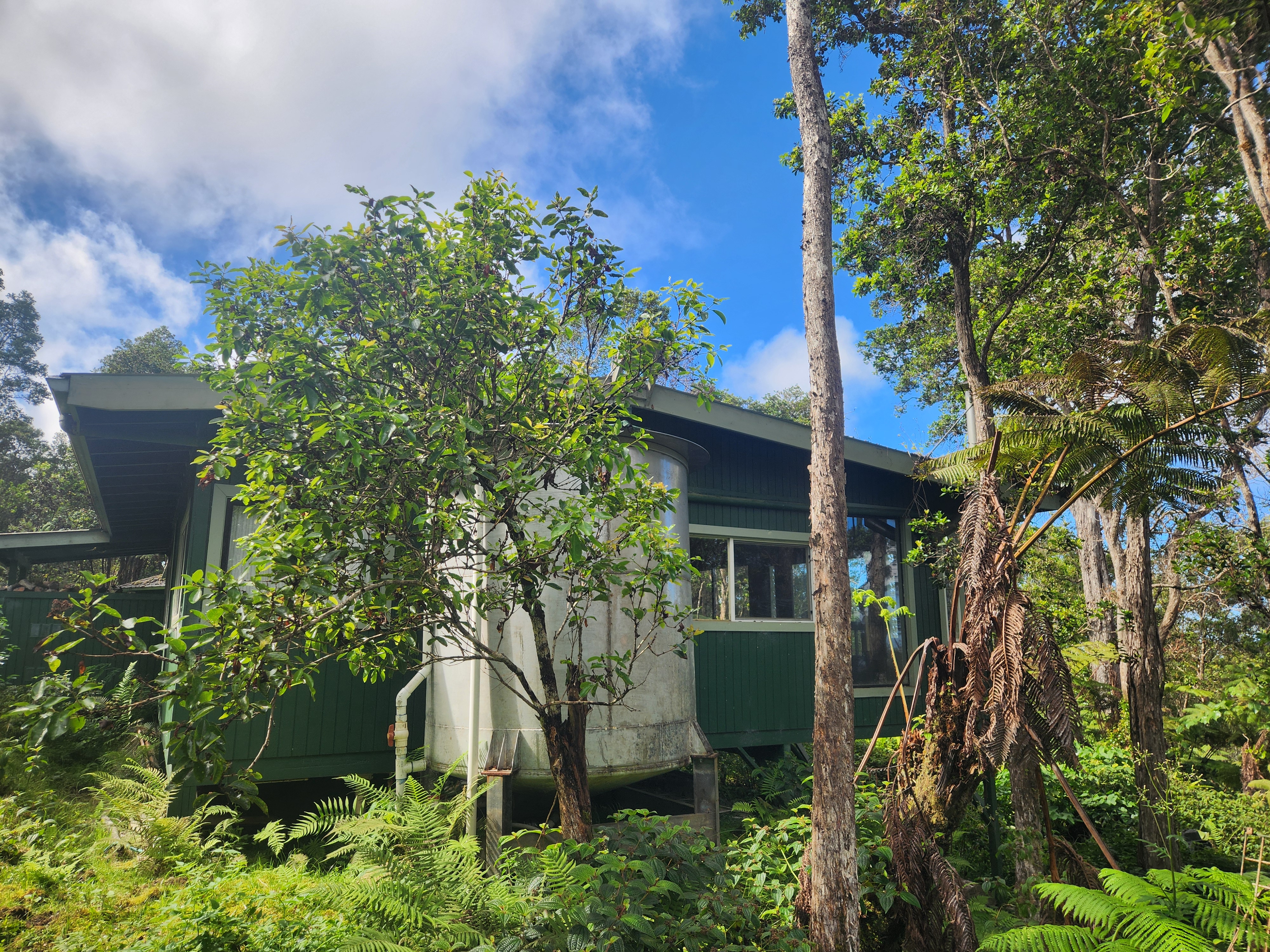 Above Mamalahoa Property Photo 14