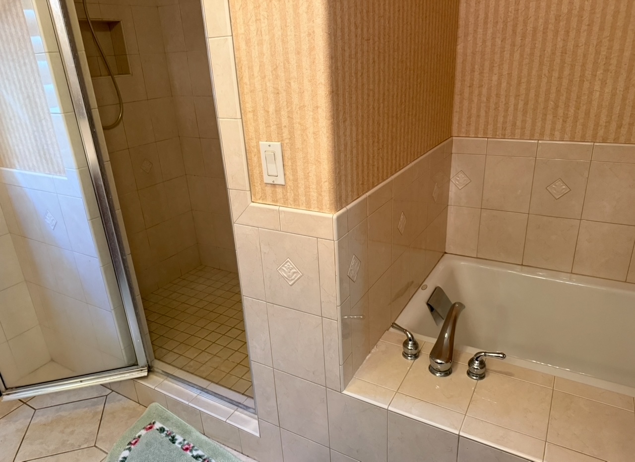 961-b Kamalu Rd Property Photo 23