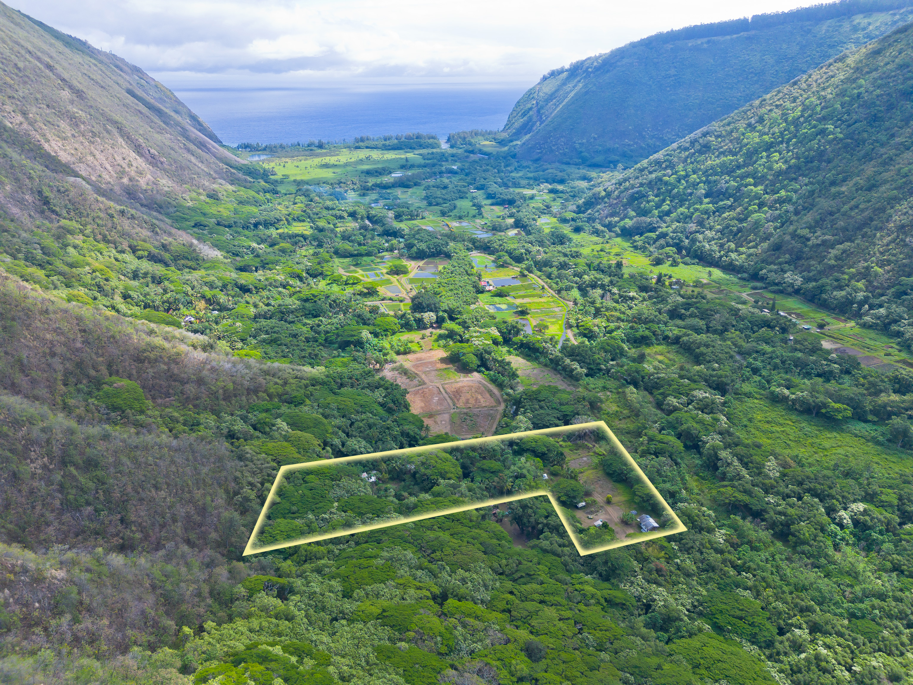 20 Waipio Valley Rd Property Photo 1