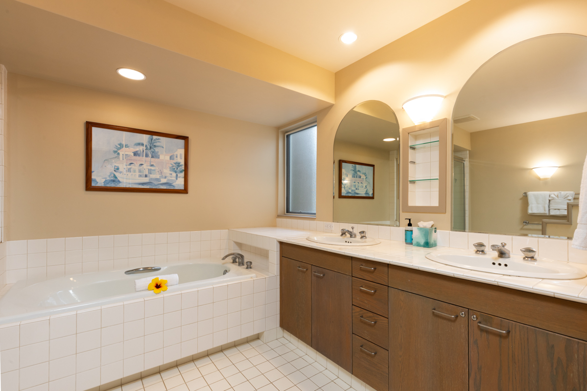 69-1010 Keana Pl C203 Property Photo 18