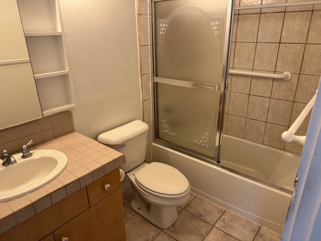 84 Bayshore Towers 302 Property Photo 7