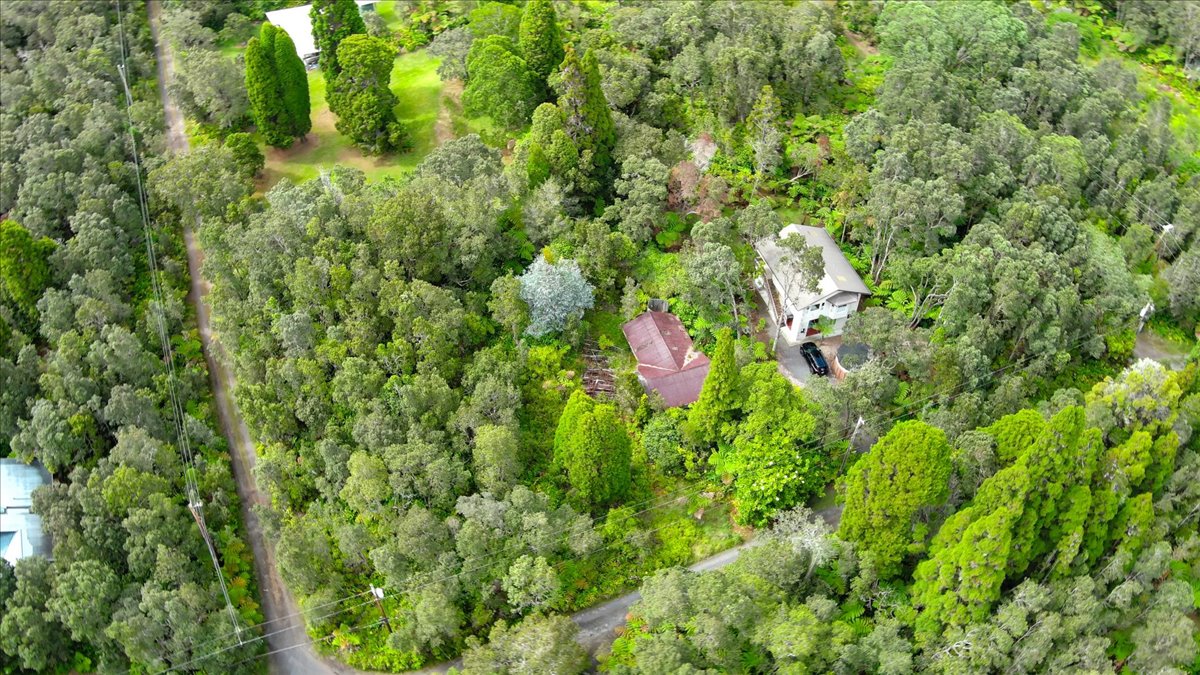 Maile Ave Property Photo 3