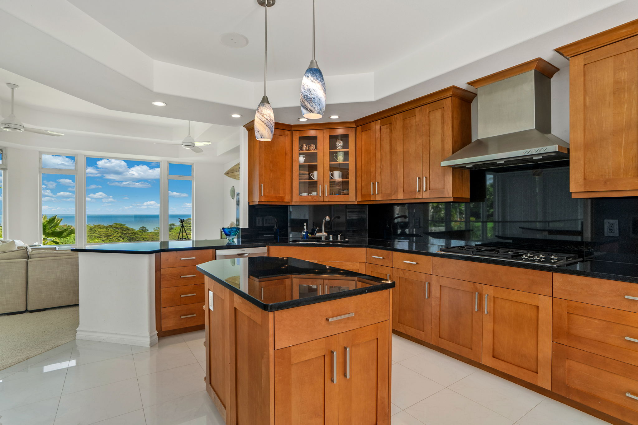 4100 Queen Emma's Dr 20 Property Photo 3