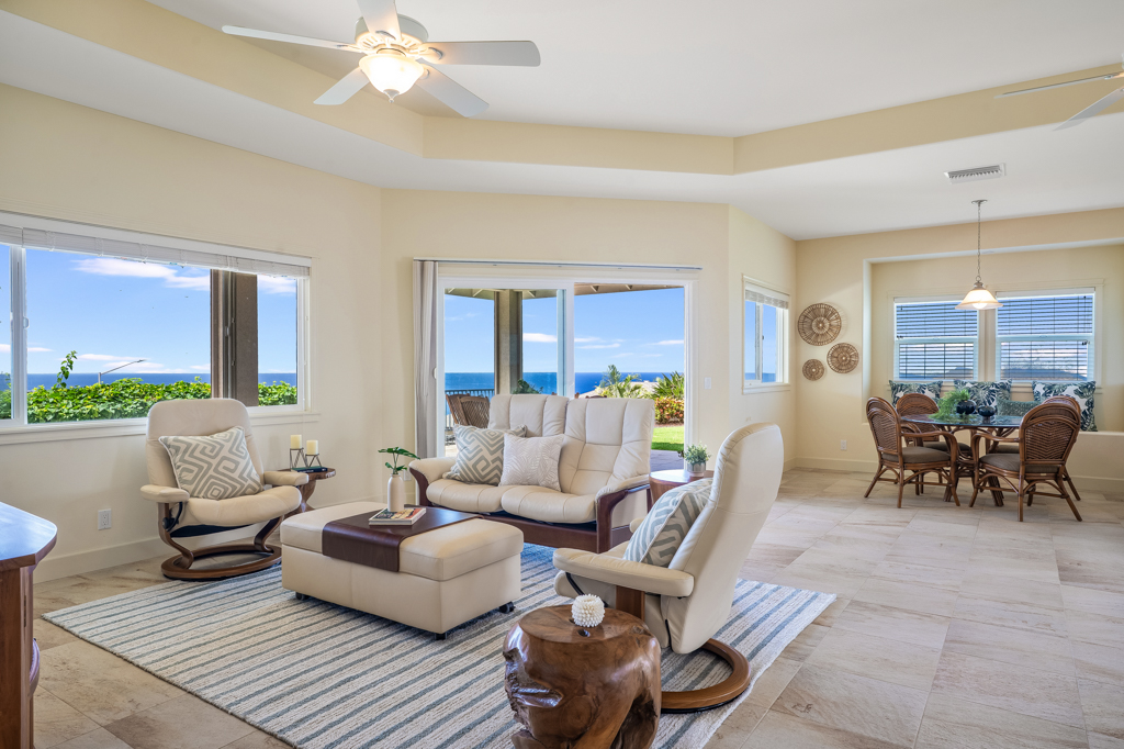 77-300 Hookaana St Property Photo 4