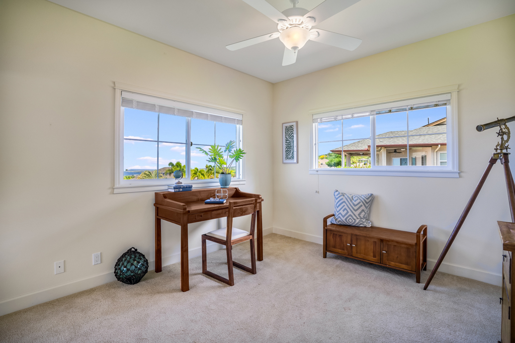 77-300 Hookaana St Property Photo 24