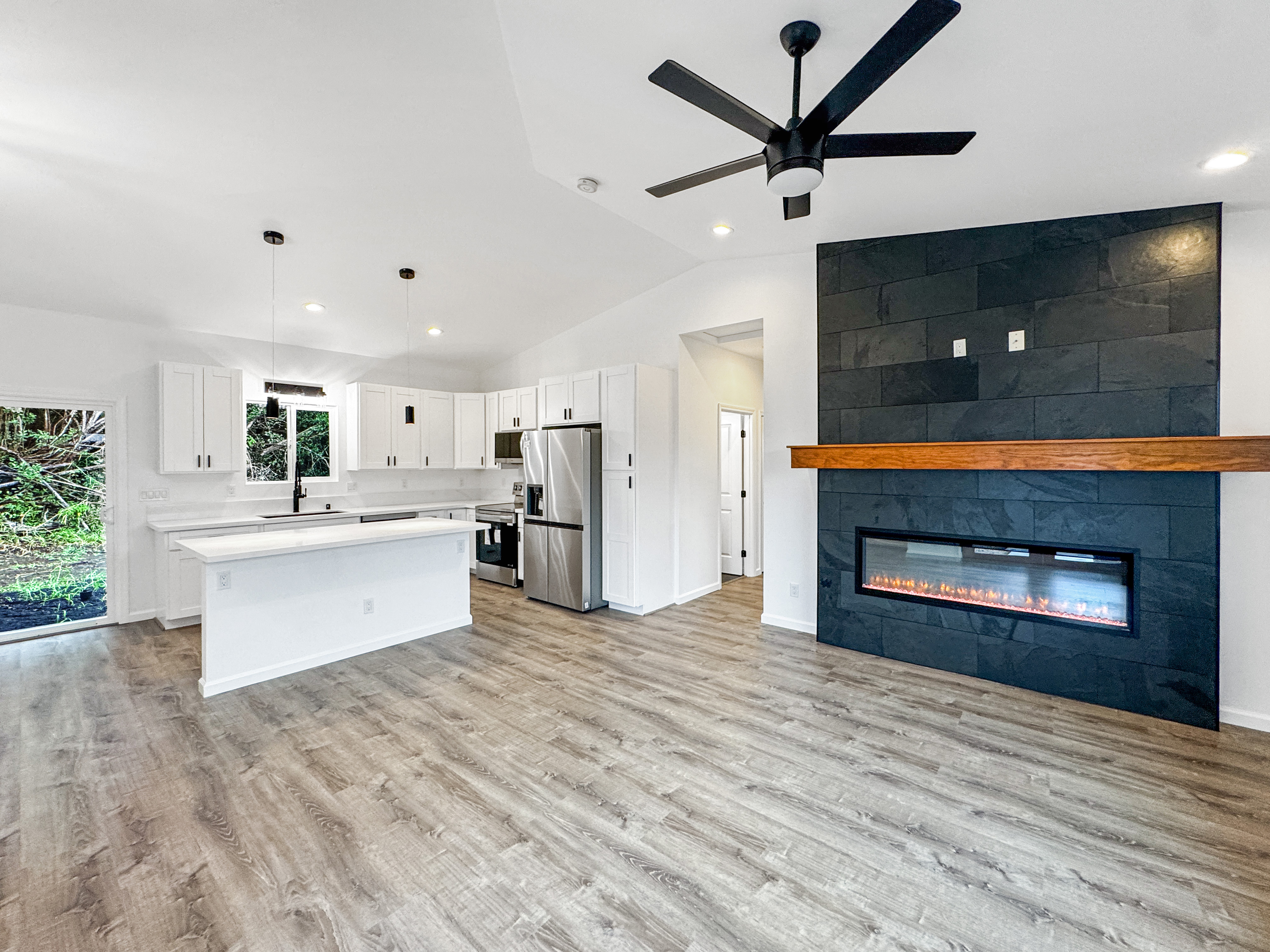 18-7846 Leonaka Rd Property Photo 2