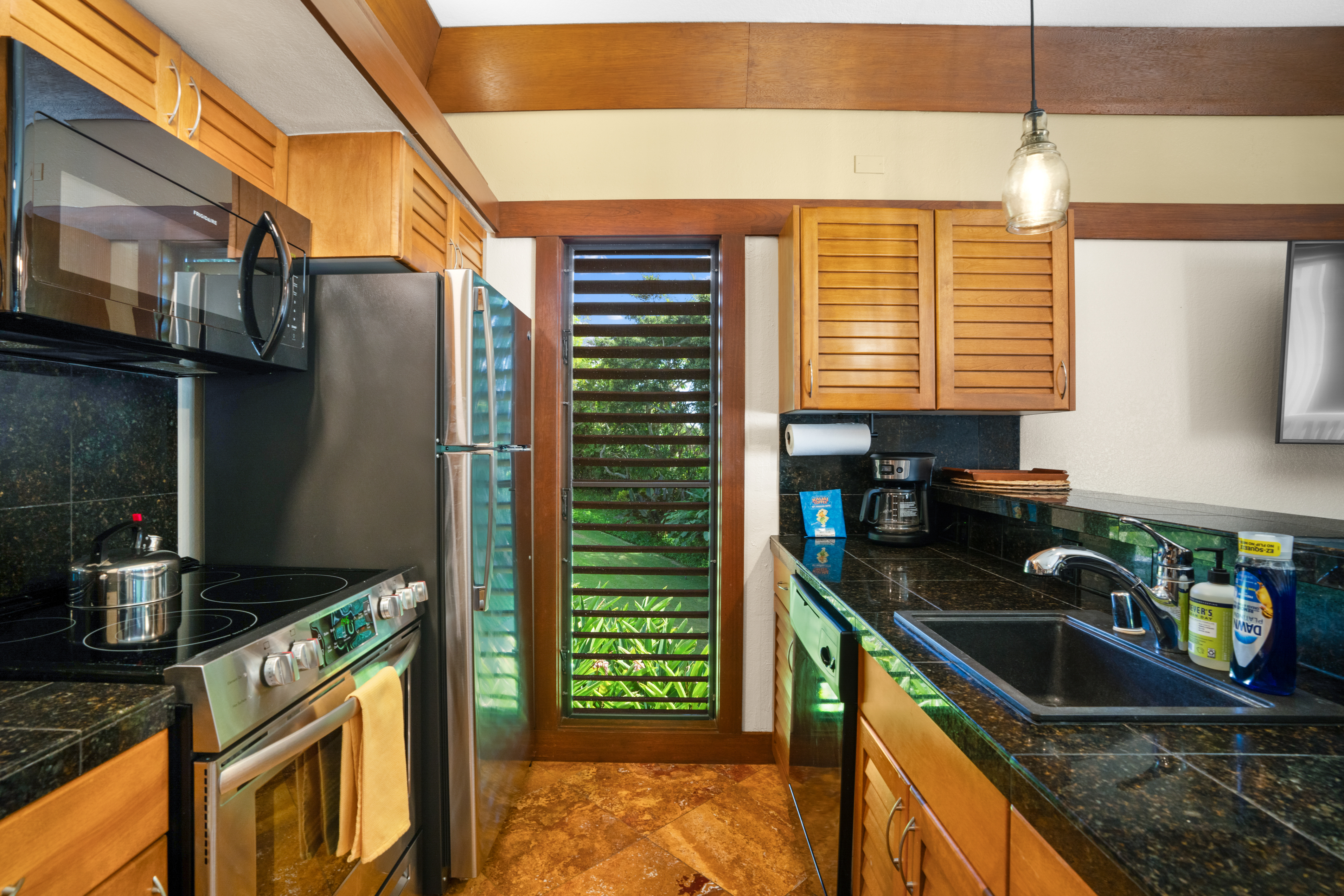 2253 Poipu Rd 425 Property Photo 10