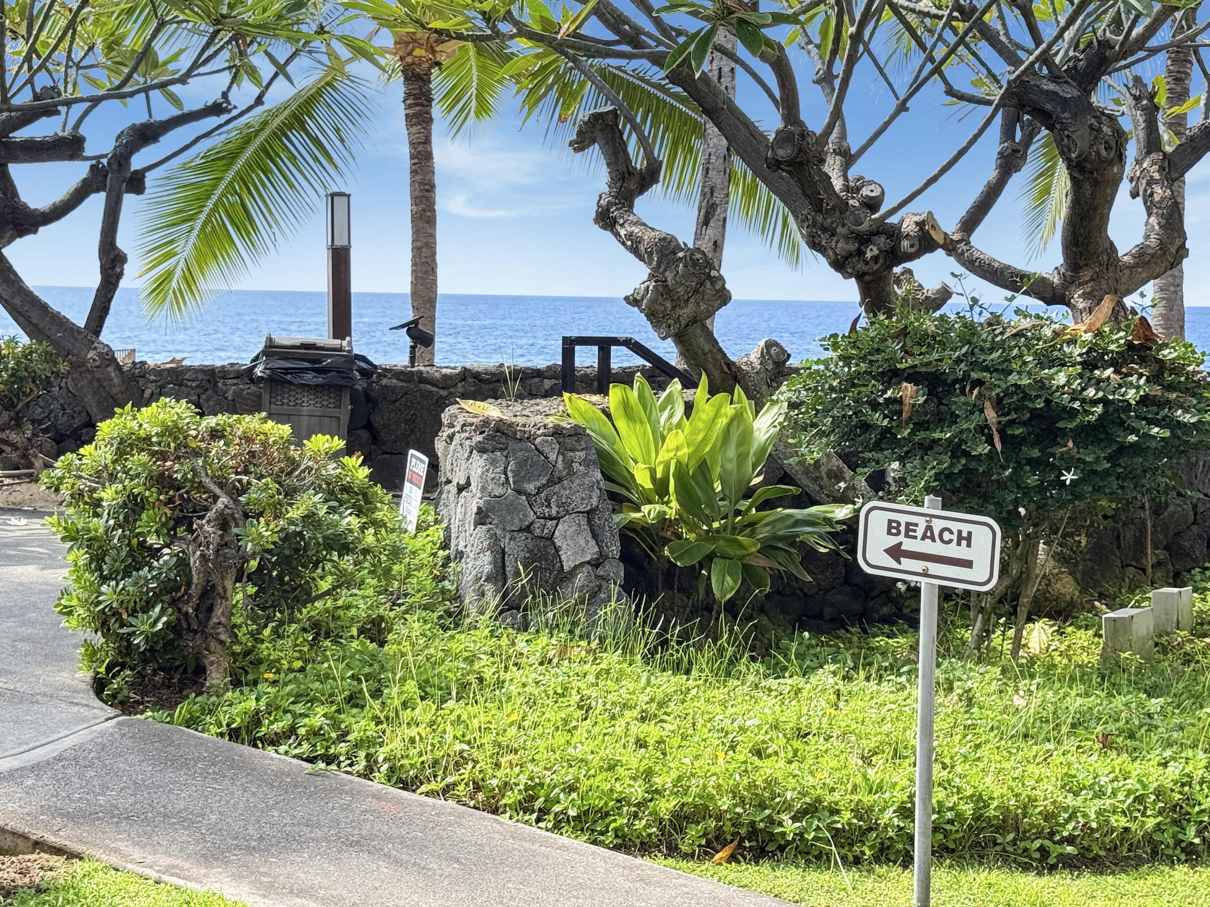 75-6082 Alii Dr B136 Property Photo 3