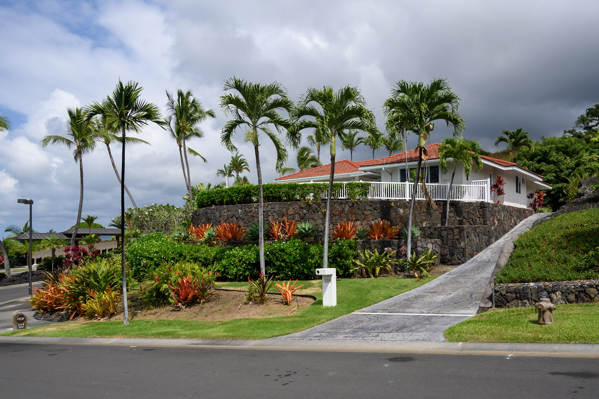 78-6871 Kuhinanui St Property Photo 2