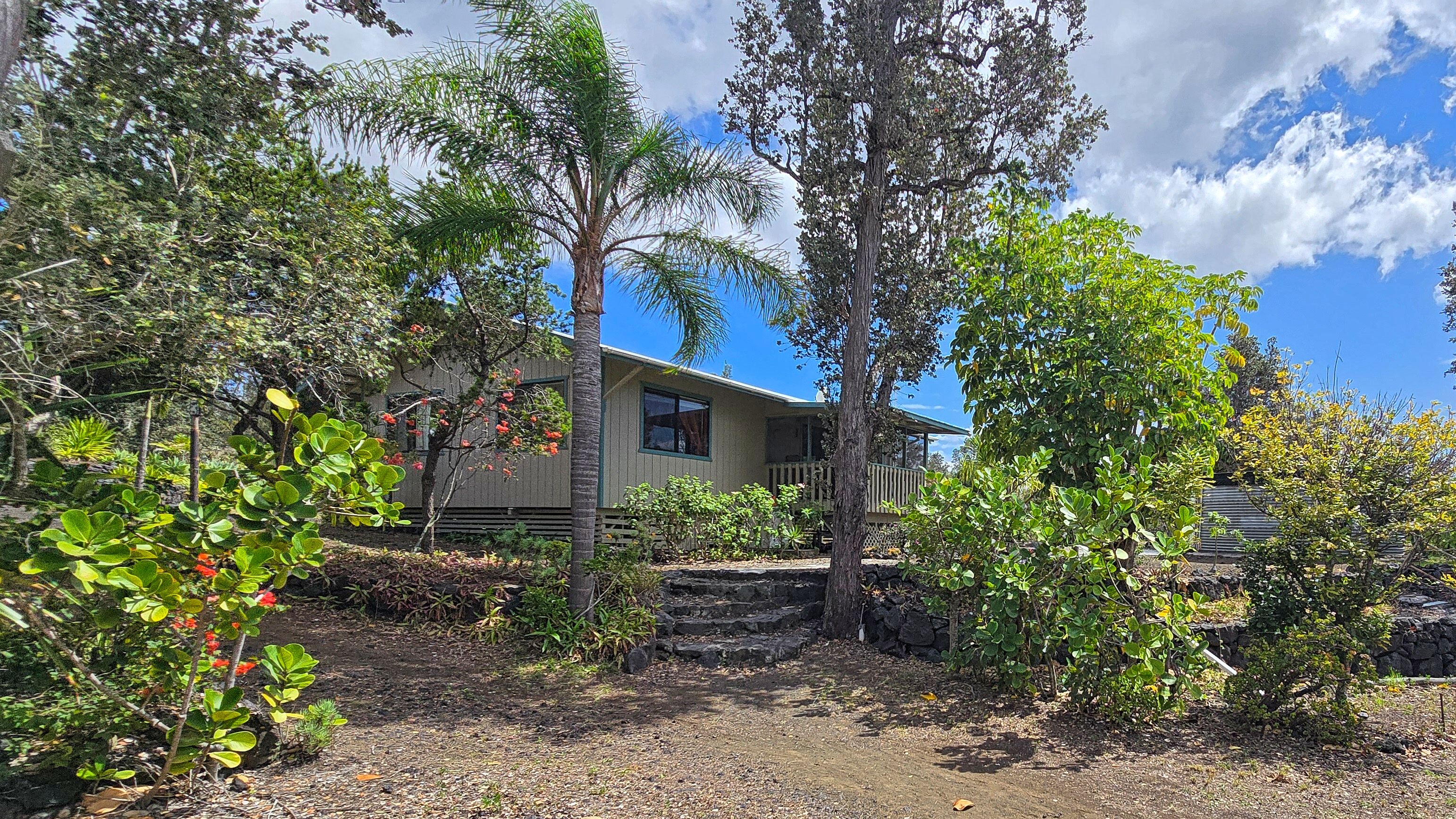92-8689 Lehua Ln Property Photo 1