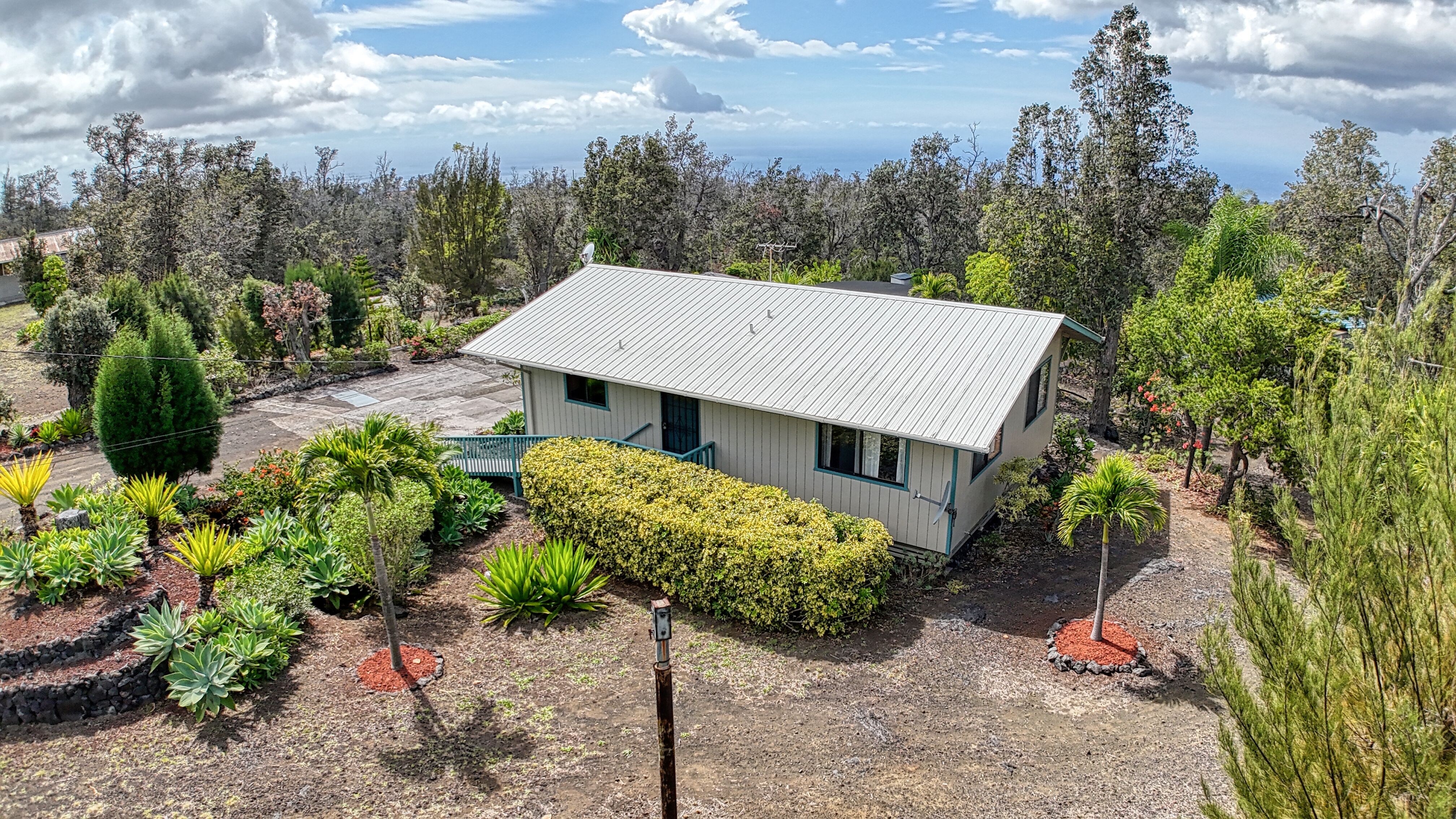 92-8689 Lehua Ln Property Photo 2