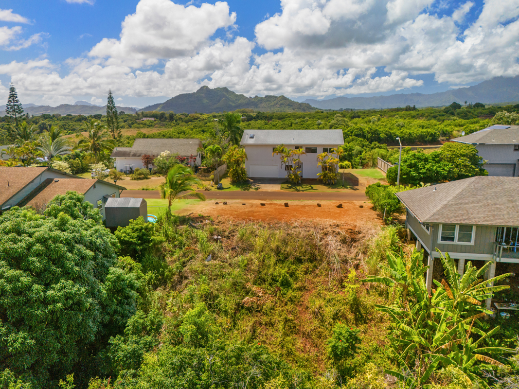 Kahana St Property Photo 4