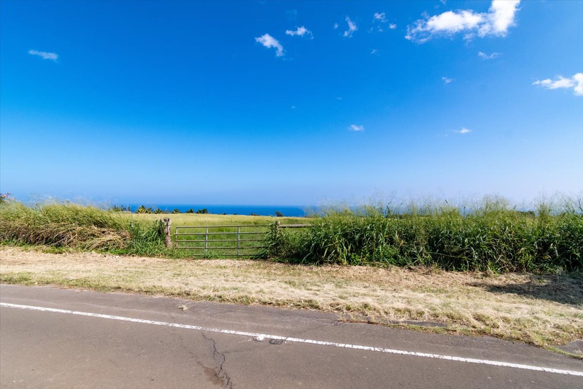Akoni Pule Highway Property Photo 10