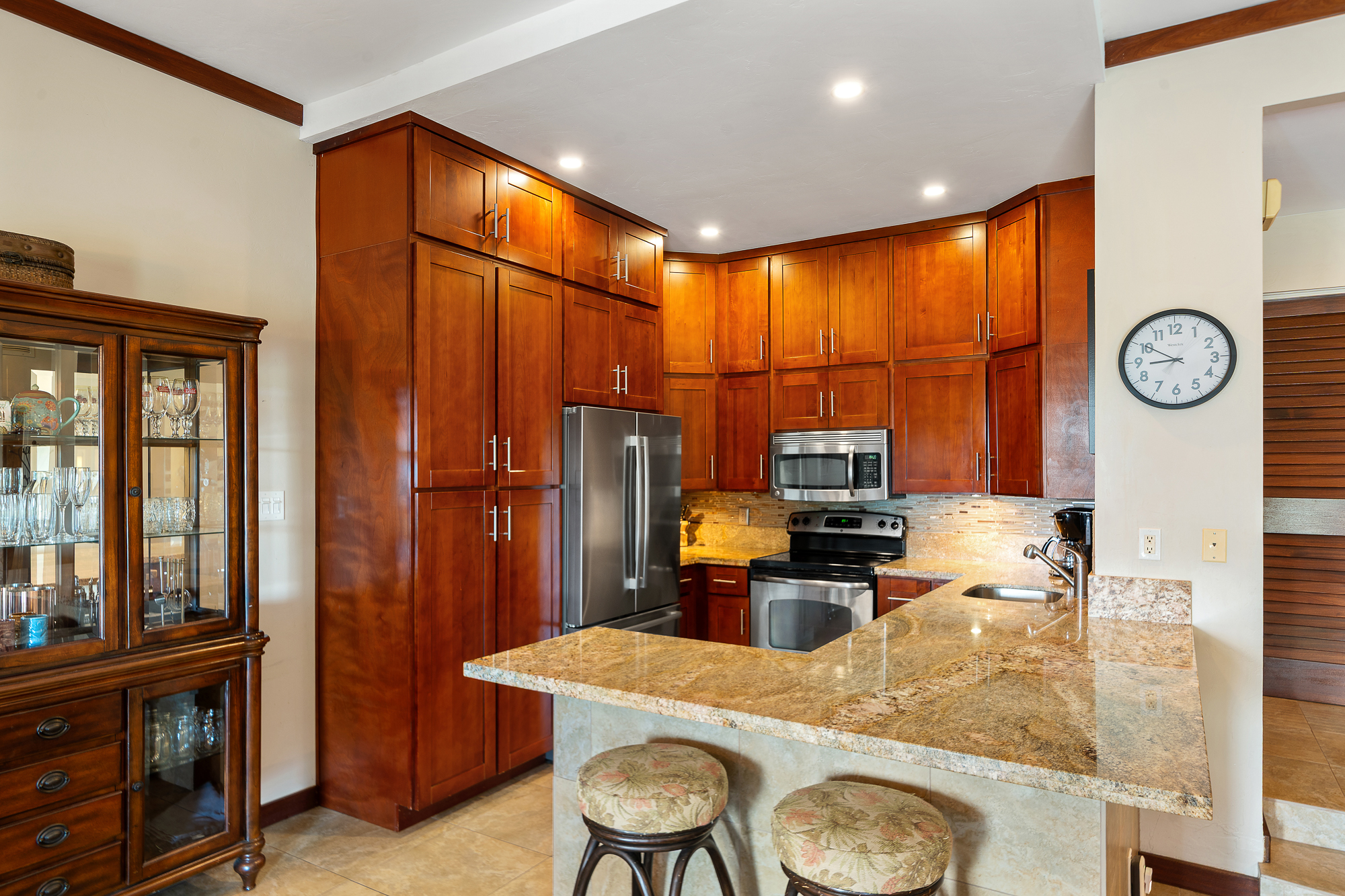 500 Kapalua Dr 16p5 Property Photo 1