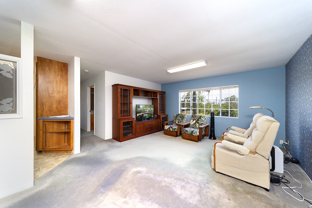 272 Lama St Property Photo 12