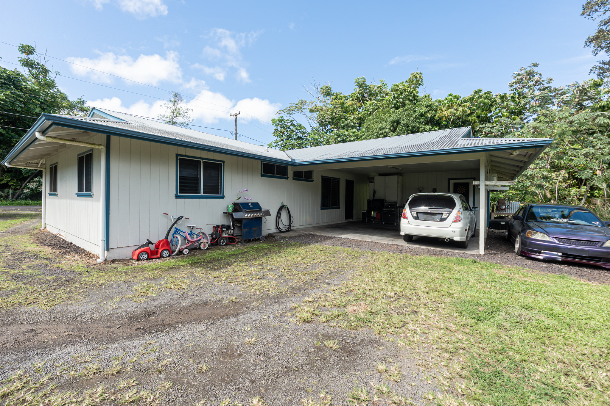 15-2739 Malolo St Property Photo 9