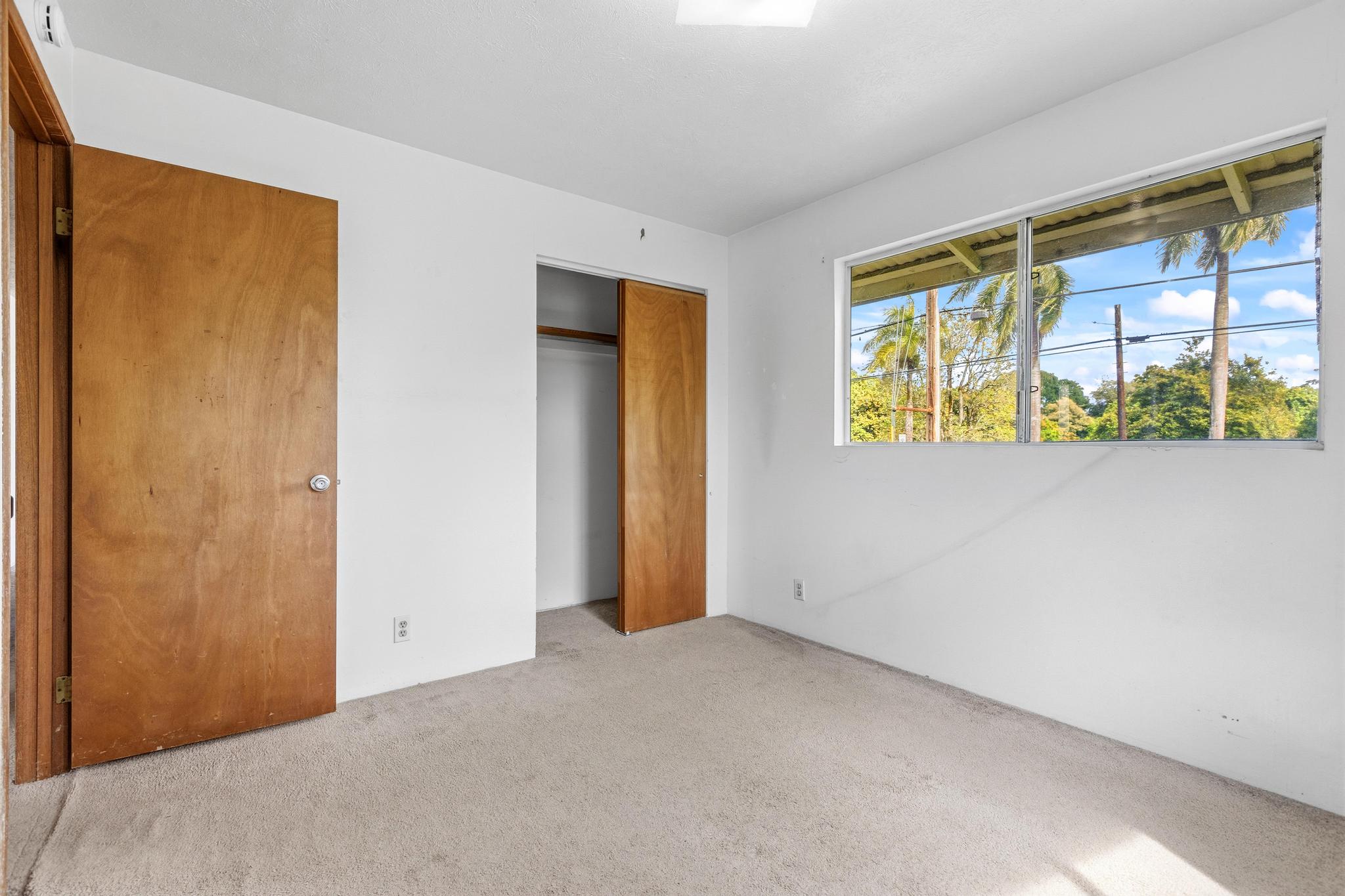 1560 Kilauea Ave Property Photo 10