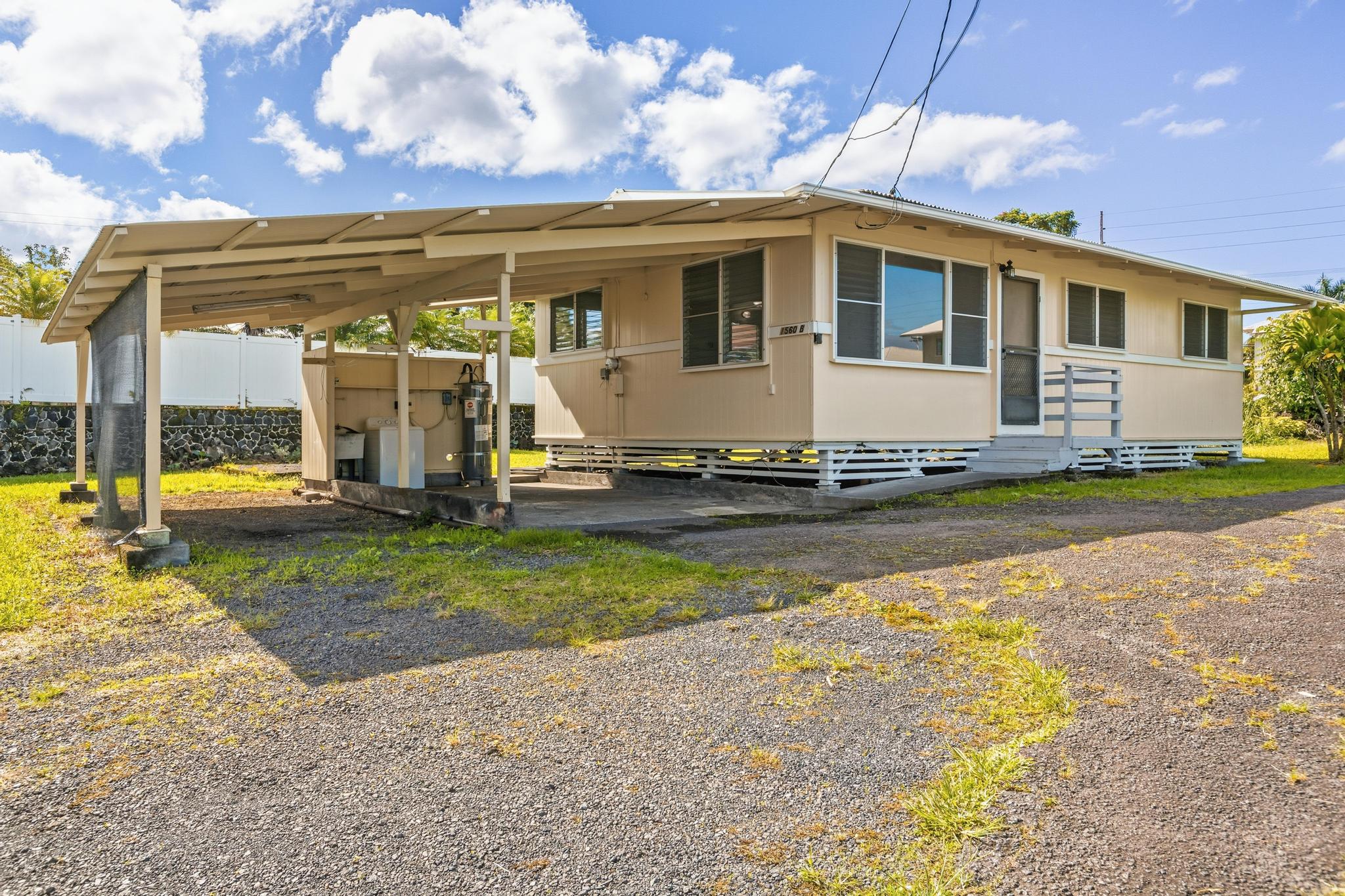1560 Kilauea Ave Property Photo 17