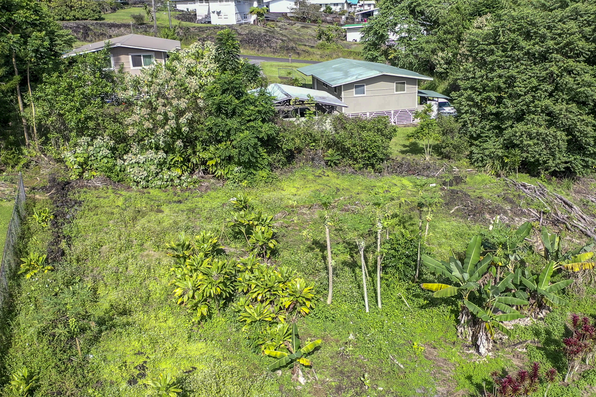 560 Kaumana Dr Property Photo 5