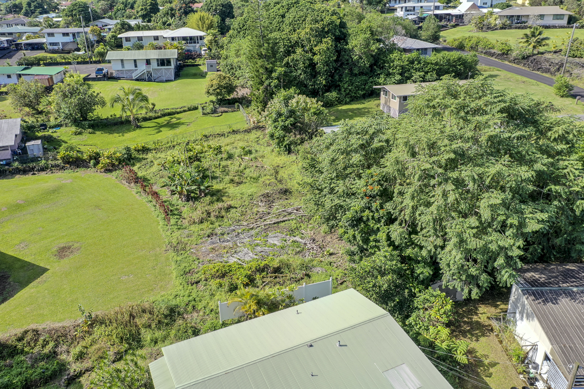 560 Kaumana Dr Property Photo 13