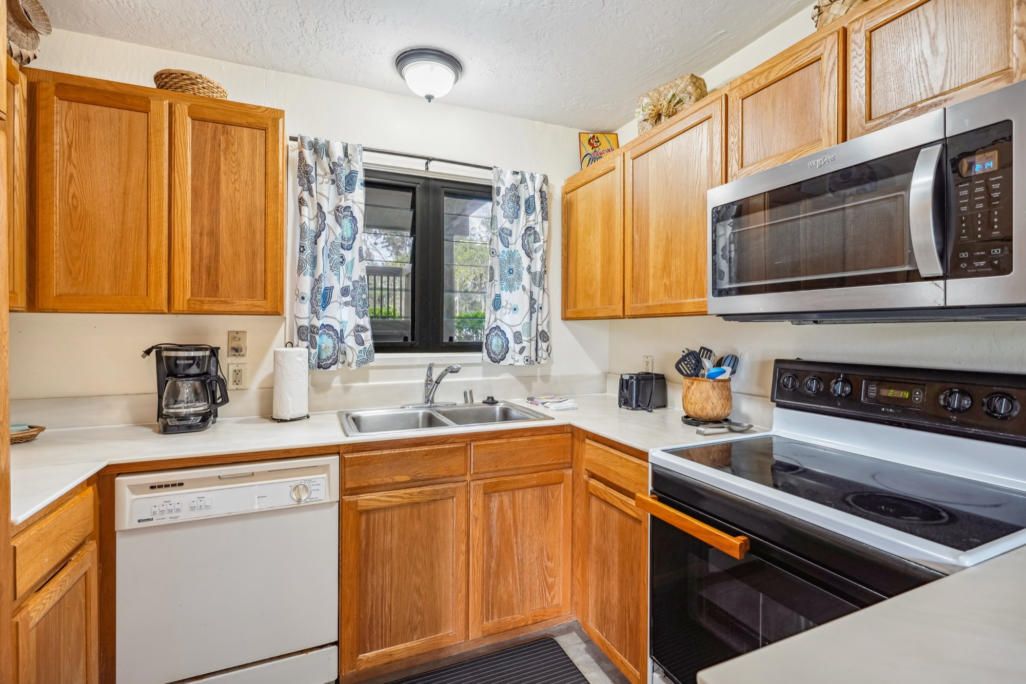 4460 Nehe Rd 116 Property Photo 11
