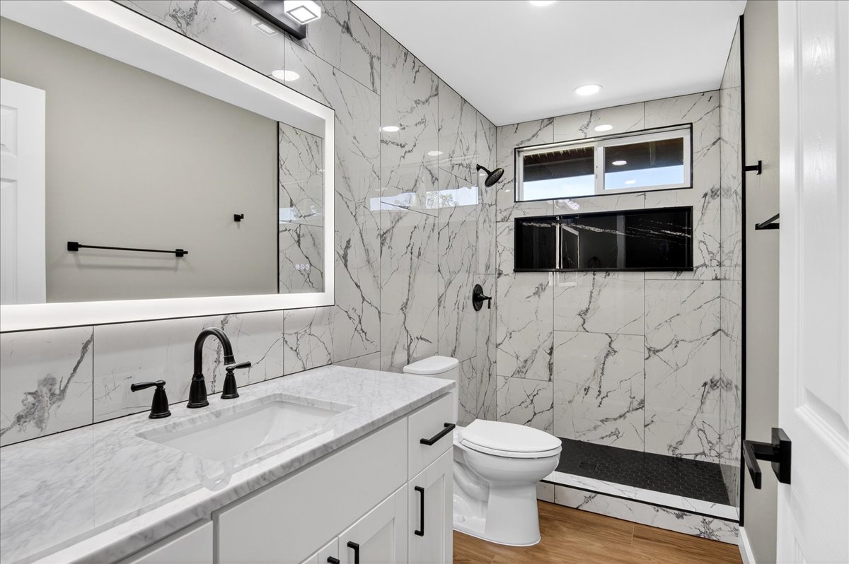 144 Chong St Property Photo 11