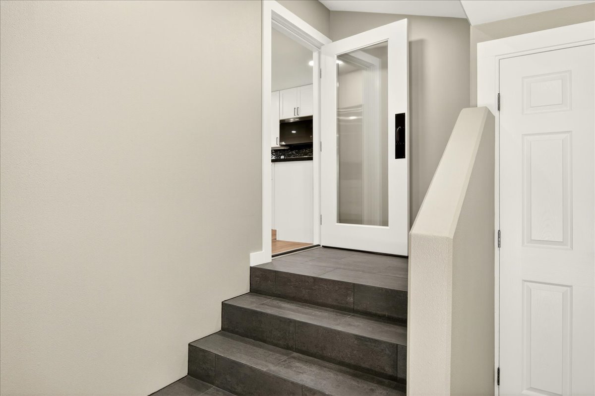 144 Chong St Property Photo 20