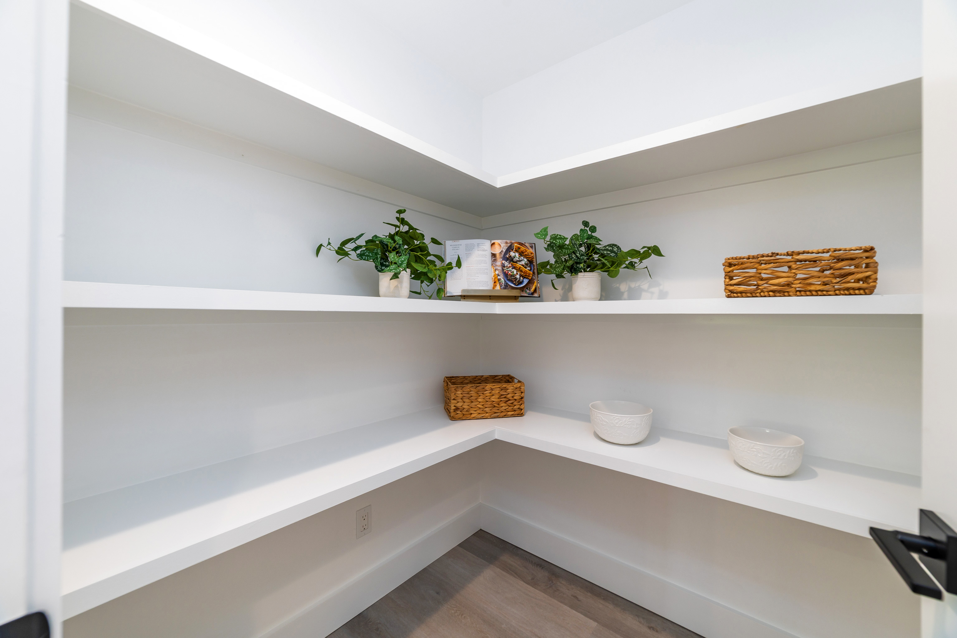 5041 Poke St Property Photo 14