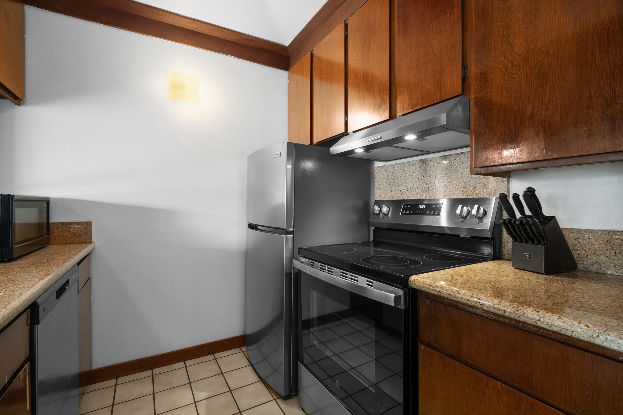 2253 Poipu Rd 108 Property Photo 17