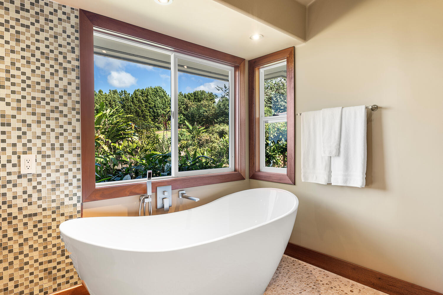 75-2632 Keopu Lani Rd Property Photo 16