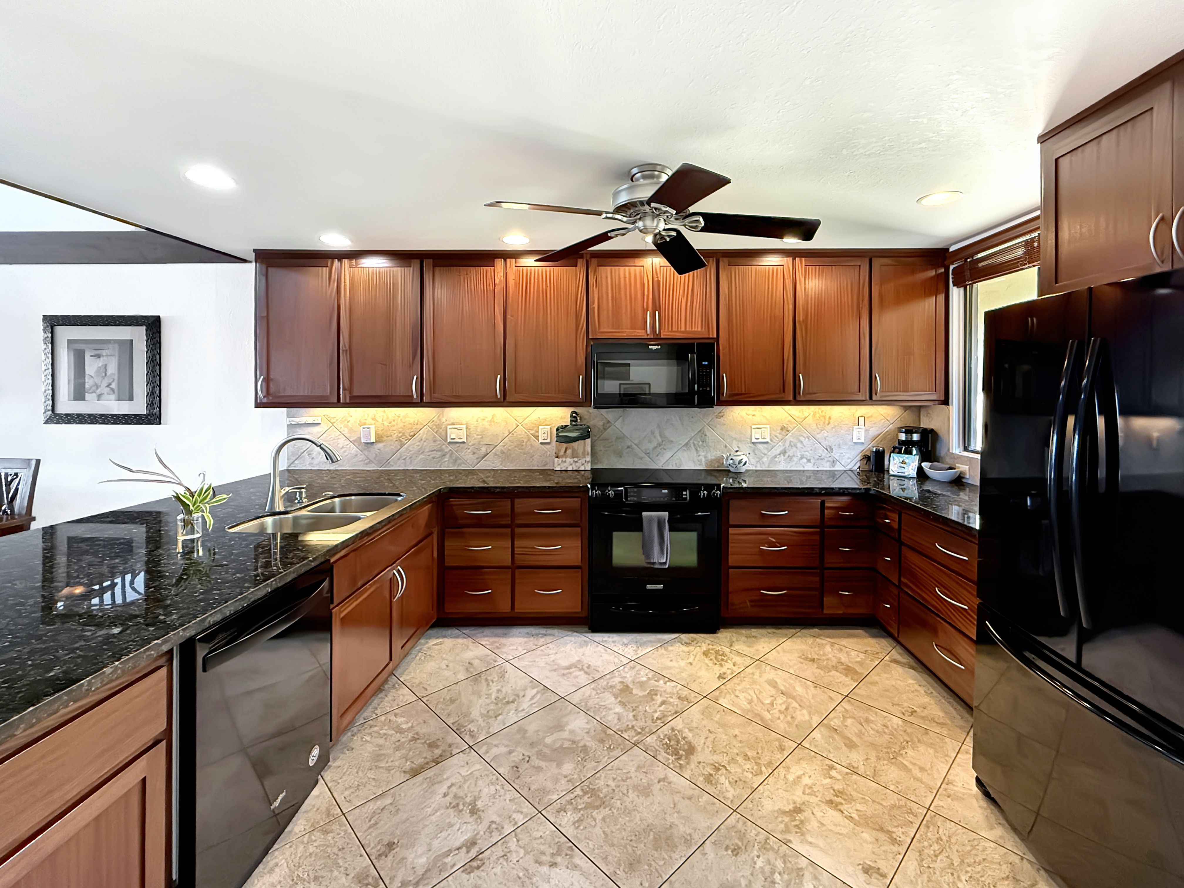 78-6920 Alii Dr 302 Property Photo 4