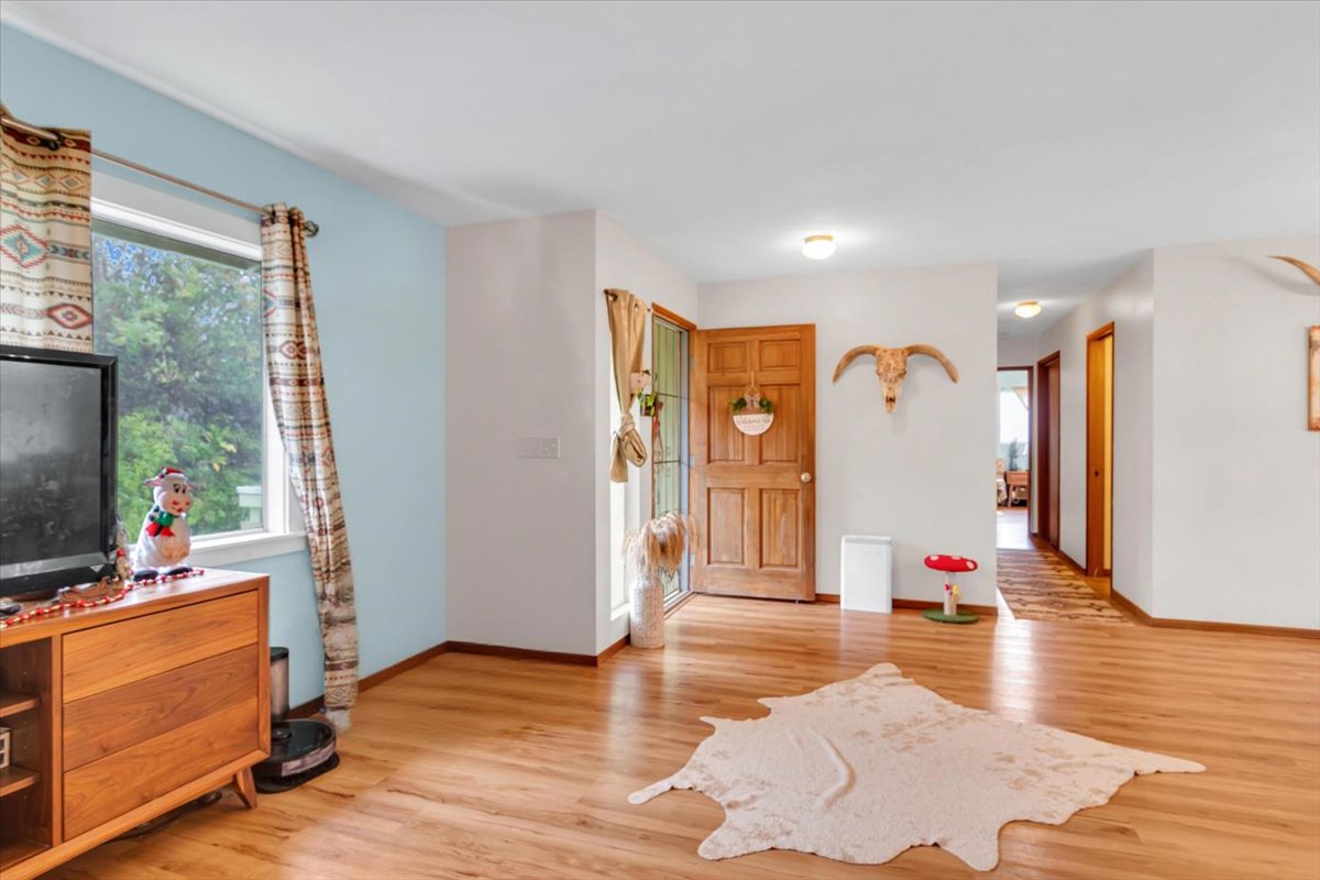 18-4327 Peck Rd Property Photo 4