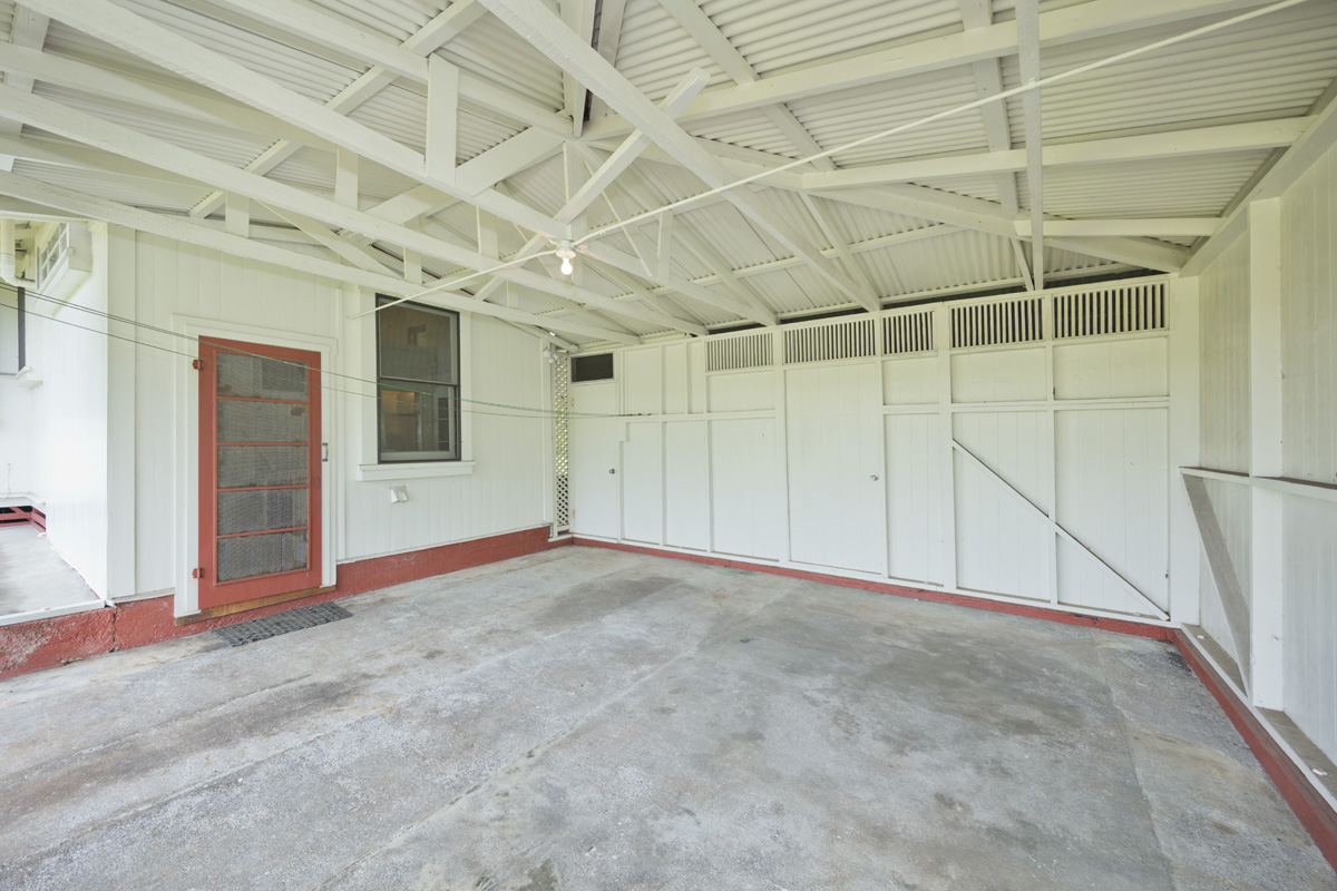 568 Kalanikoa St 2 Property Photo 6