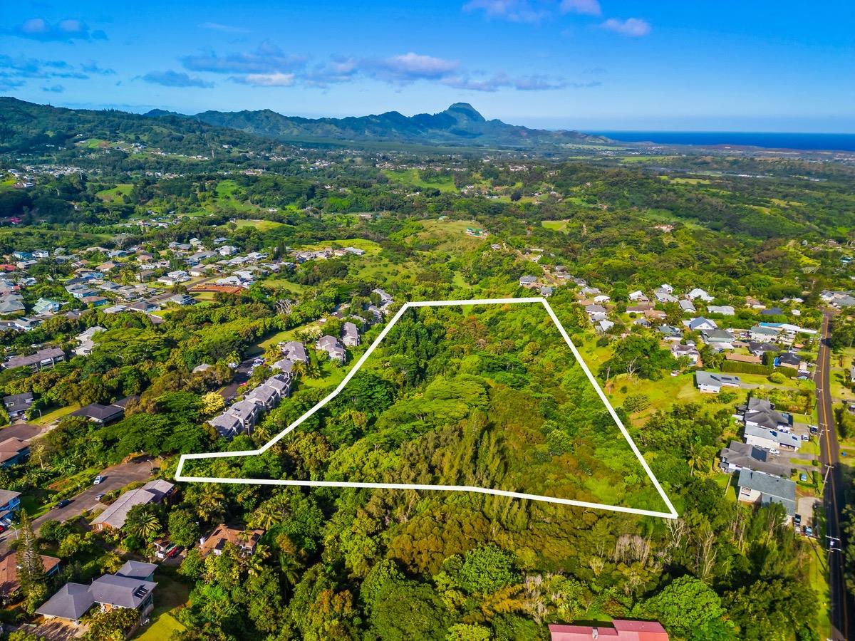 Ikena Pl Property Photo 1