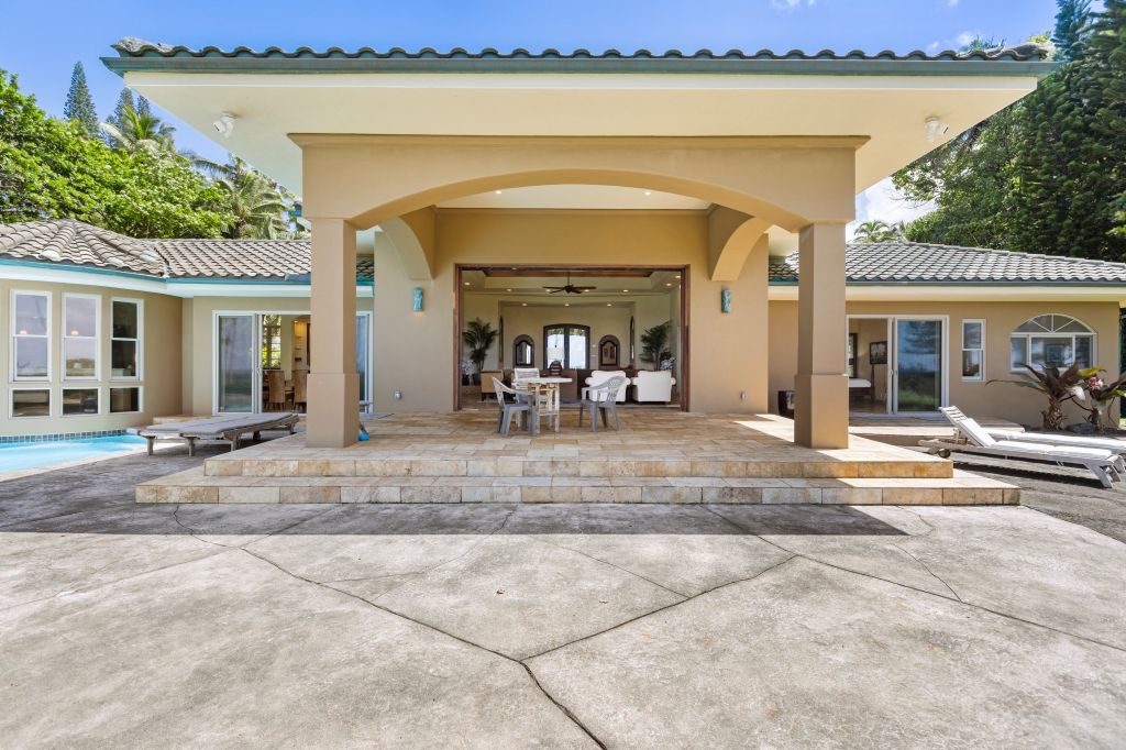 15-2665 Govt Beach Rd Property Photo 11