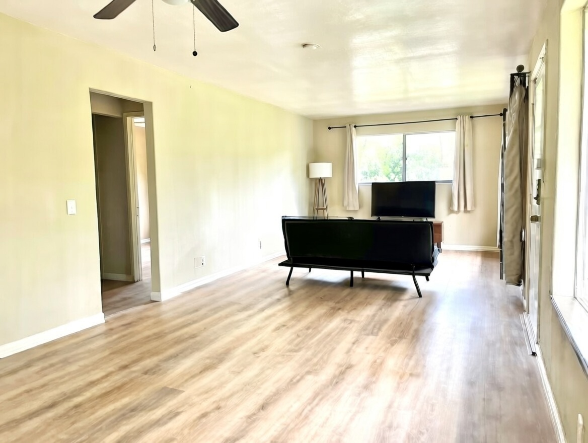 15-2737 Aku St Property Photo 21