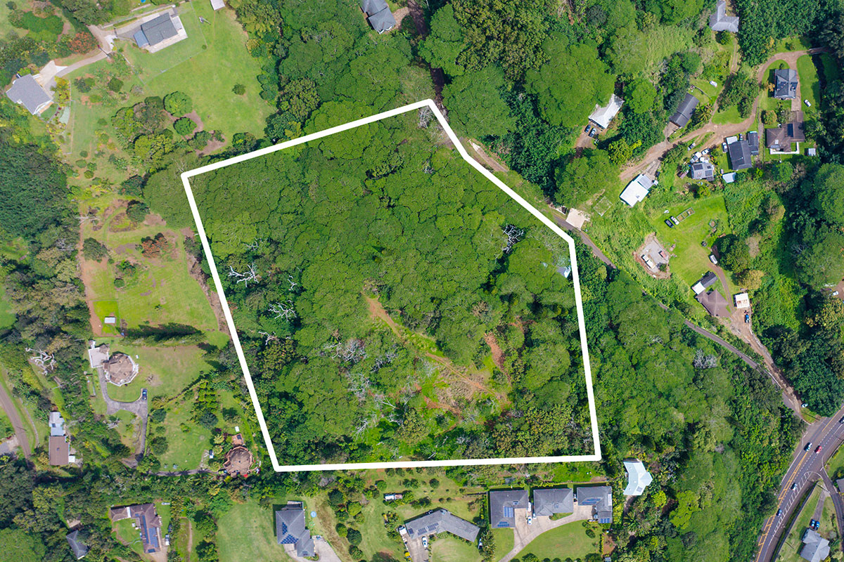 3310 Wawae Rd Property Photo 1
