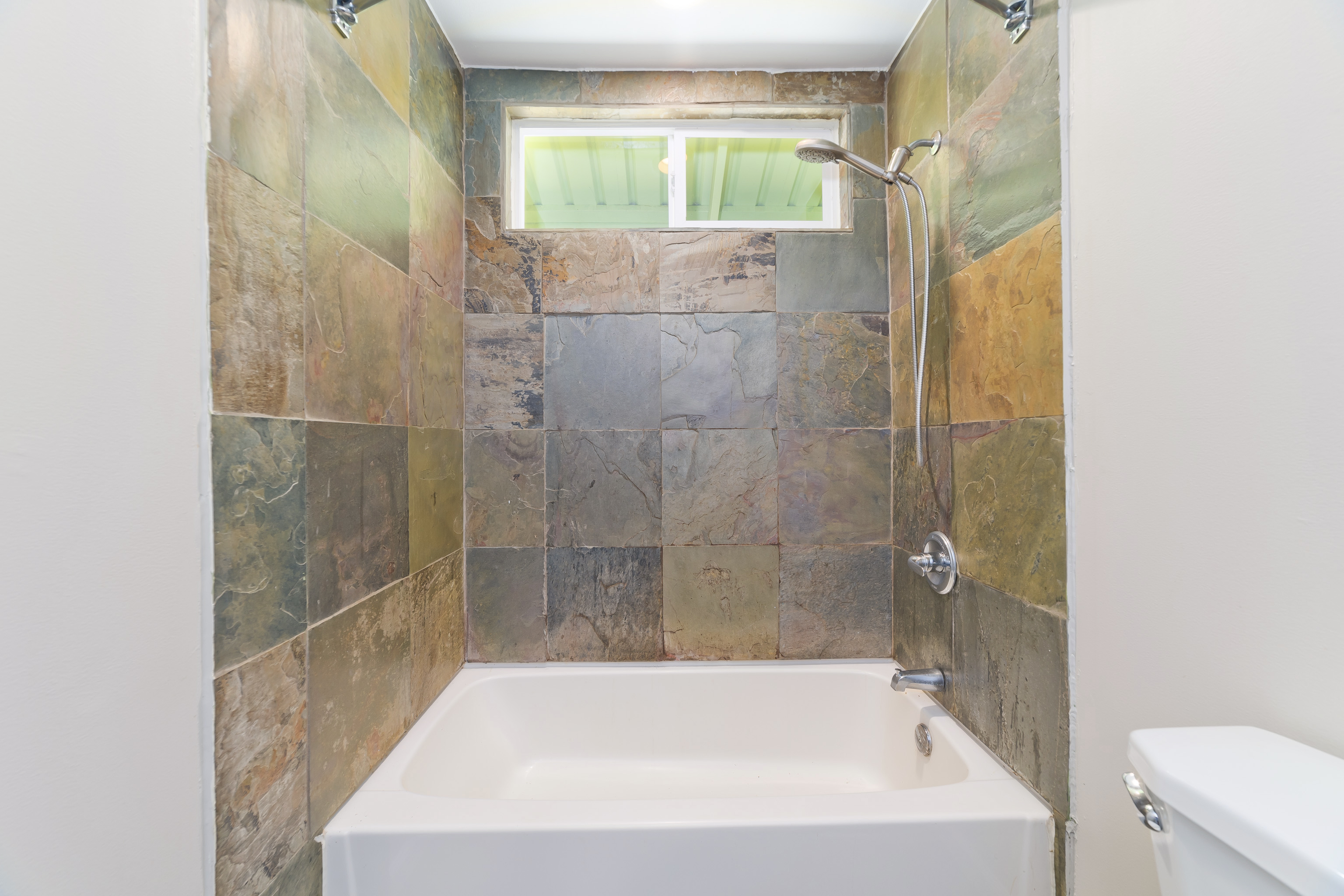14-3385 Paradise Rd Property Photo 21