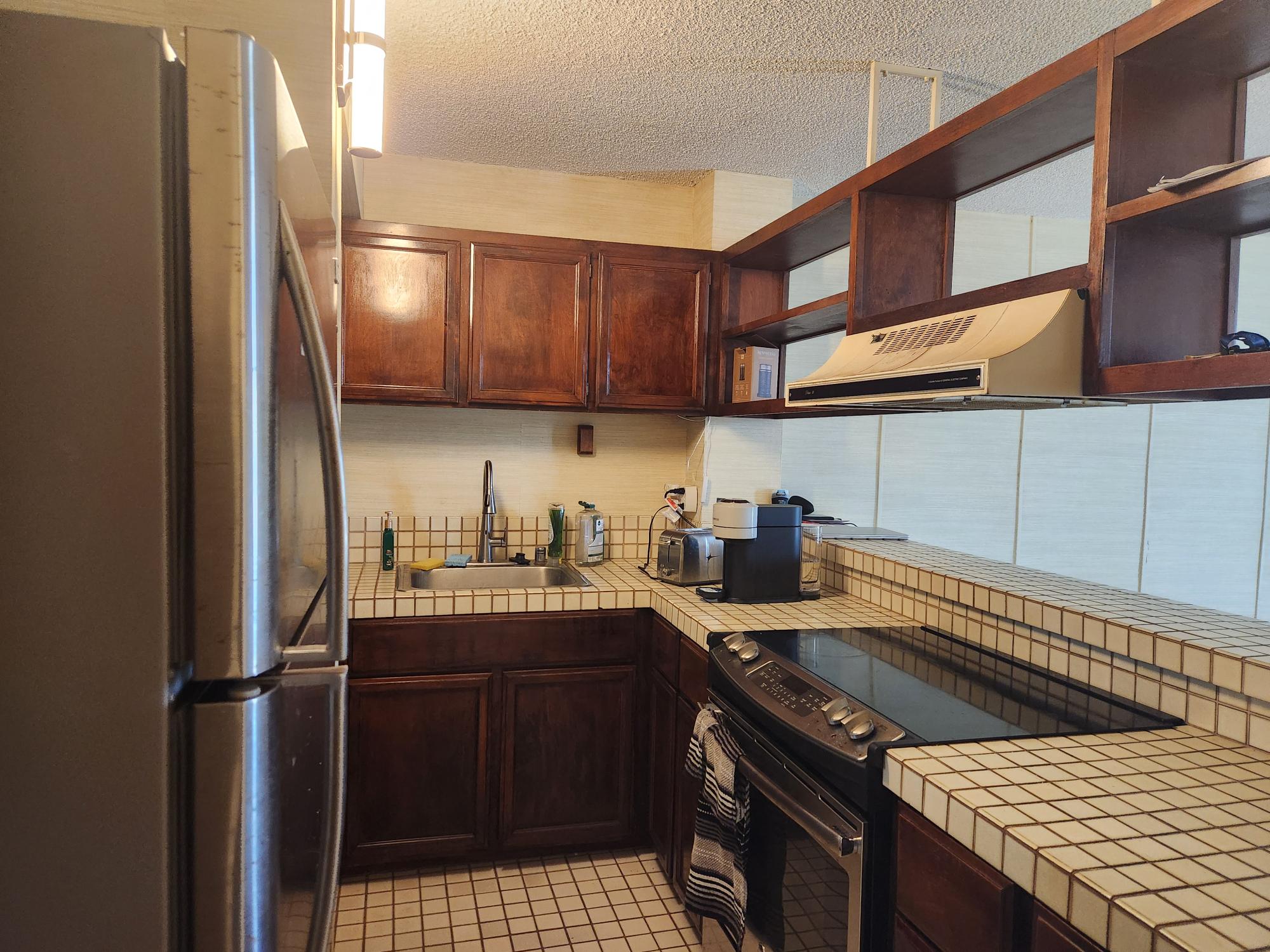 101 Hilo Lagoon Centre 519 Property Photo 6