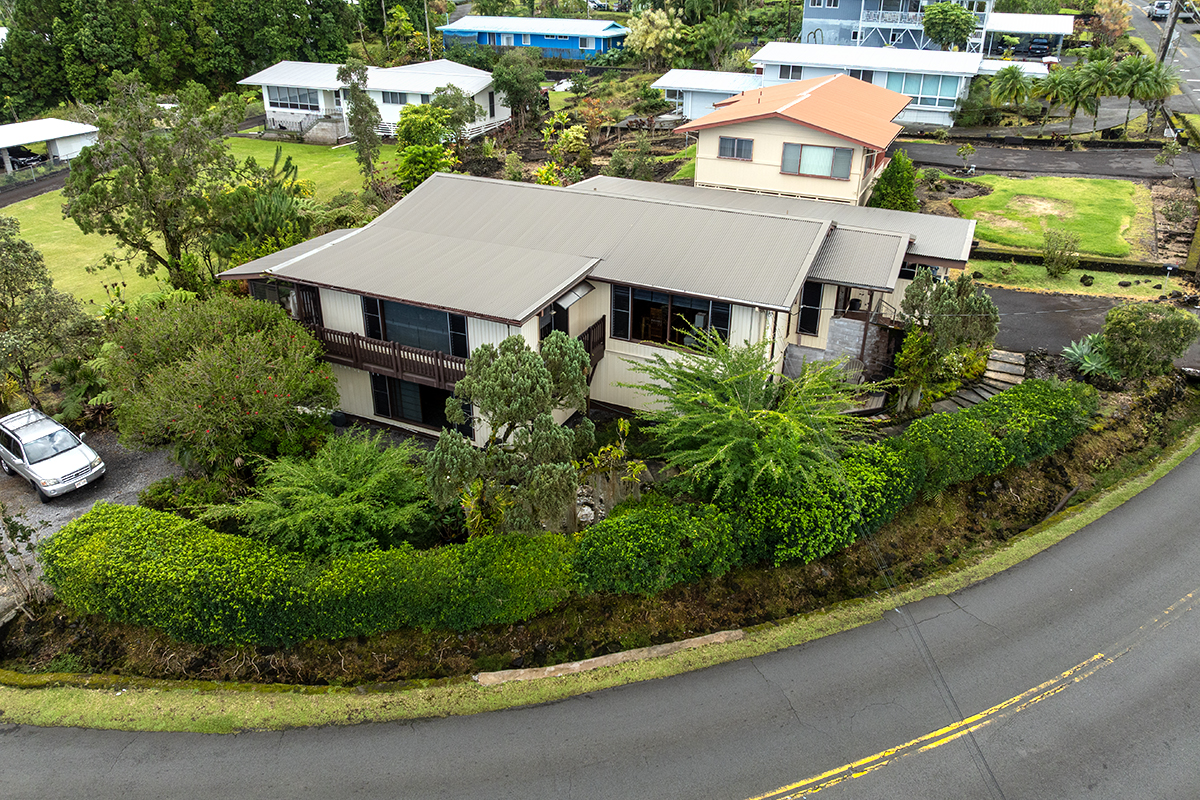 77 Terrace Dr Property Photo 1