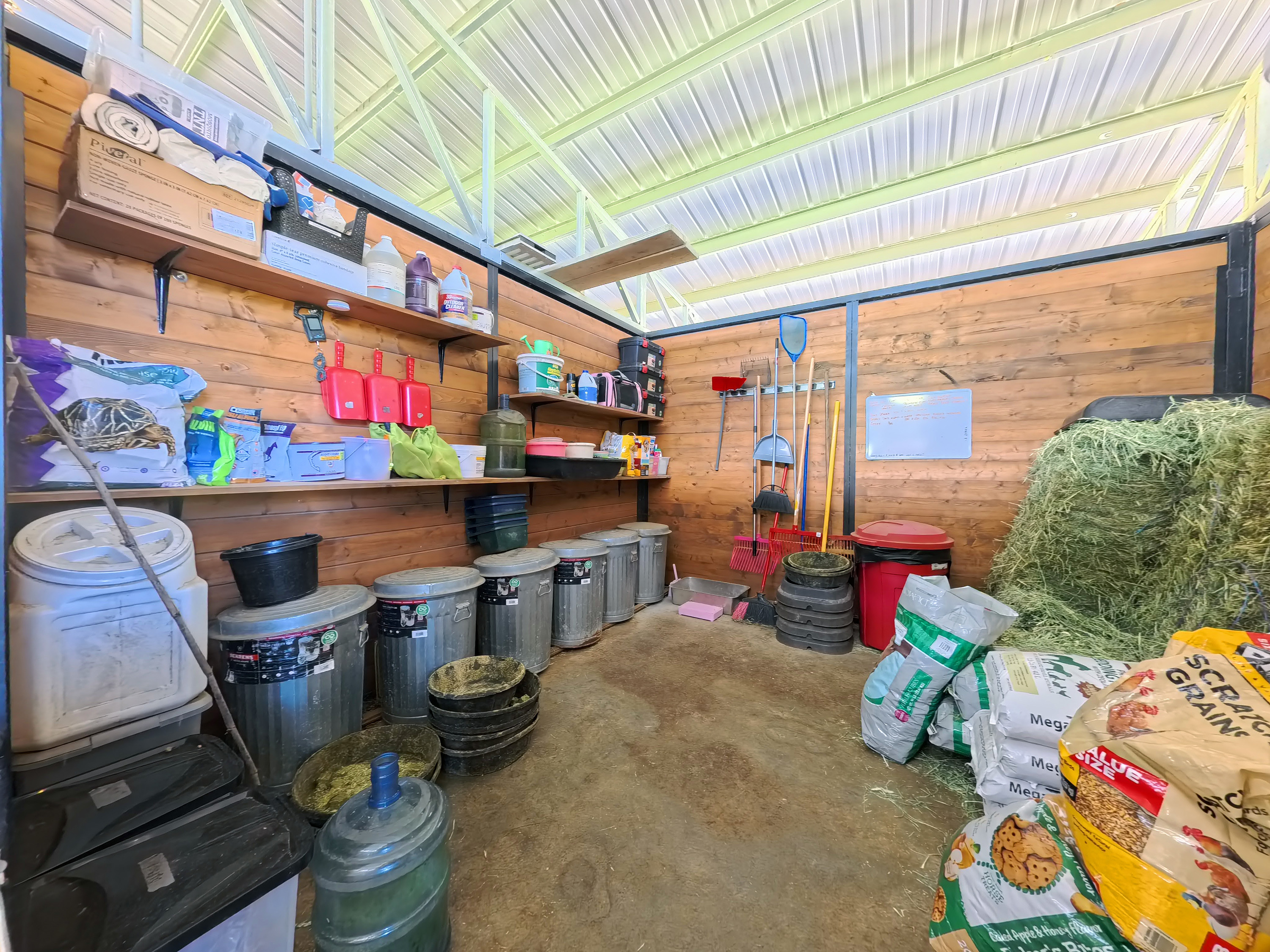 15-1076 Middle Road Property Photo 11