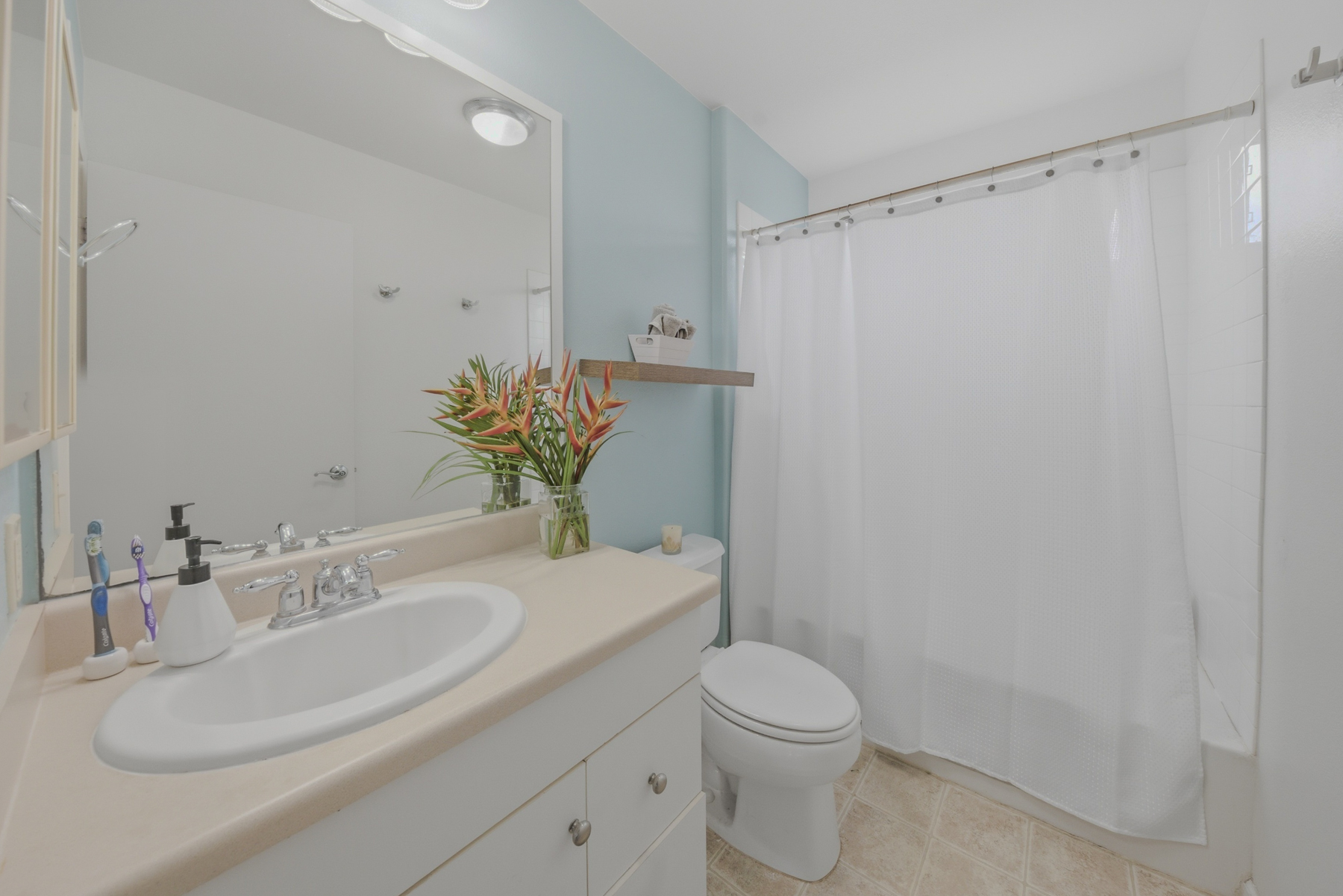 2080 Manawalea St 407 Property Photo 5