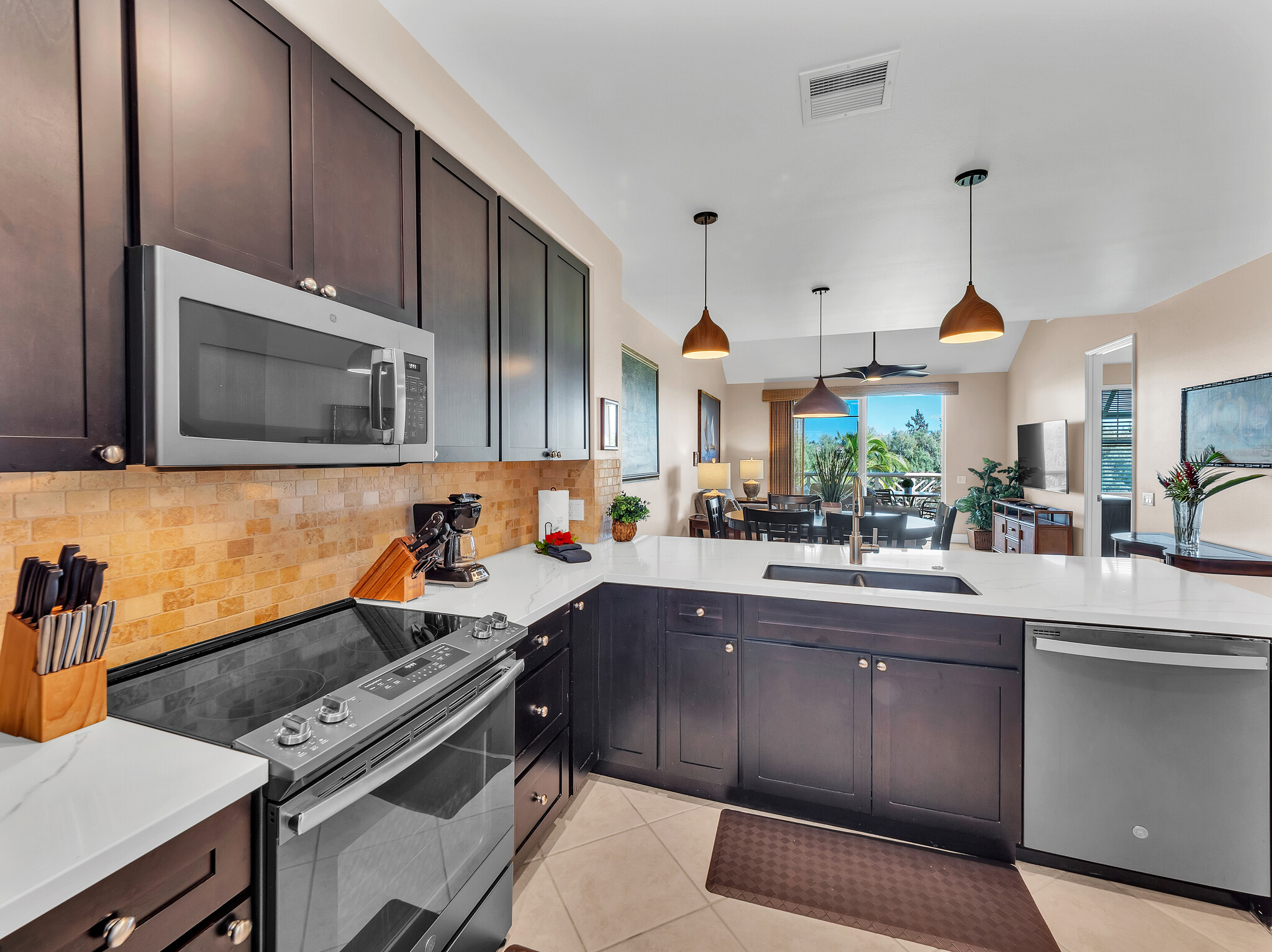 69-200 Pohakulana Pl F34 Property Photo 2