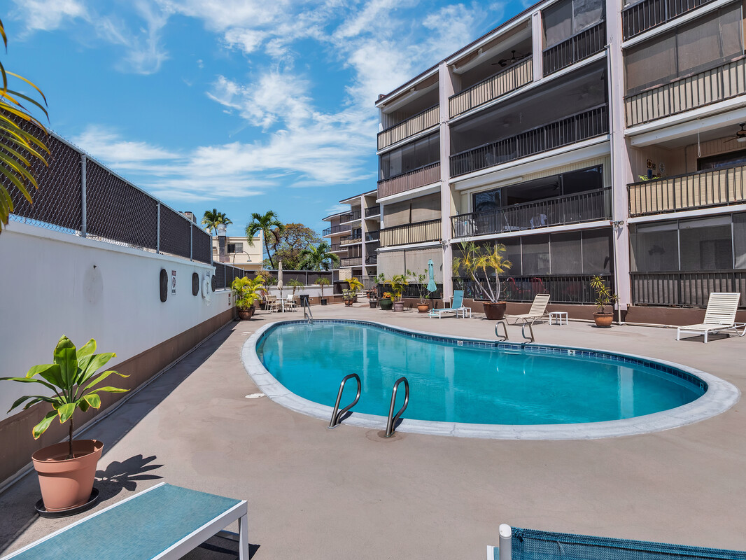 75-5719 Alii Dr 222 Property Photo 17