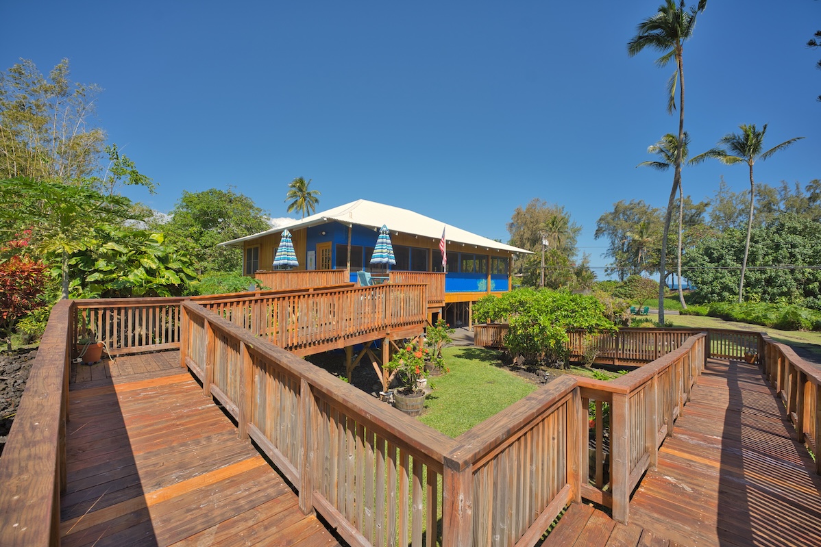 2070 Kalanianaole St Property Photo 23